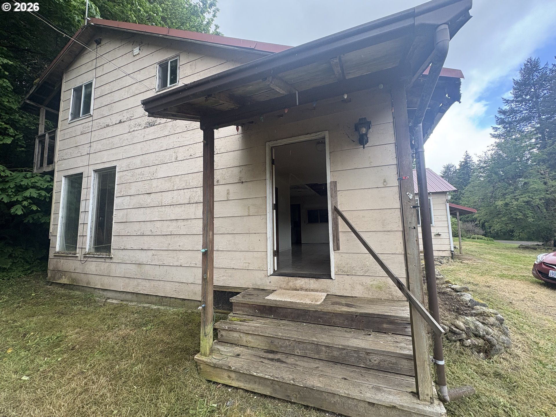main property photo 5