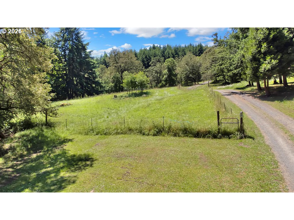 main property photo 27