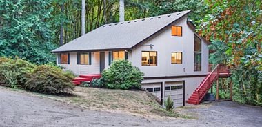 image of property with 4 Bed | 3 Bath | 3,168 Sqft