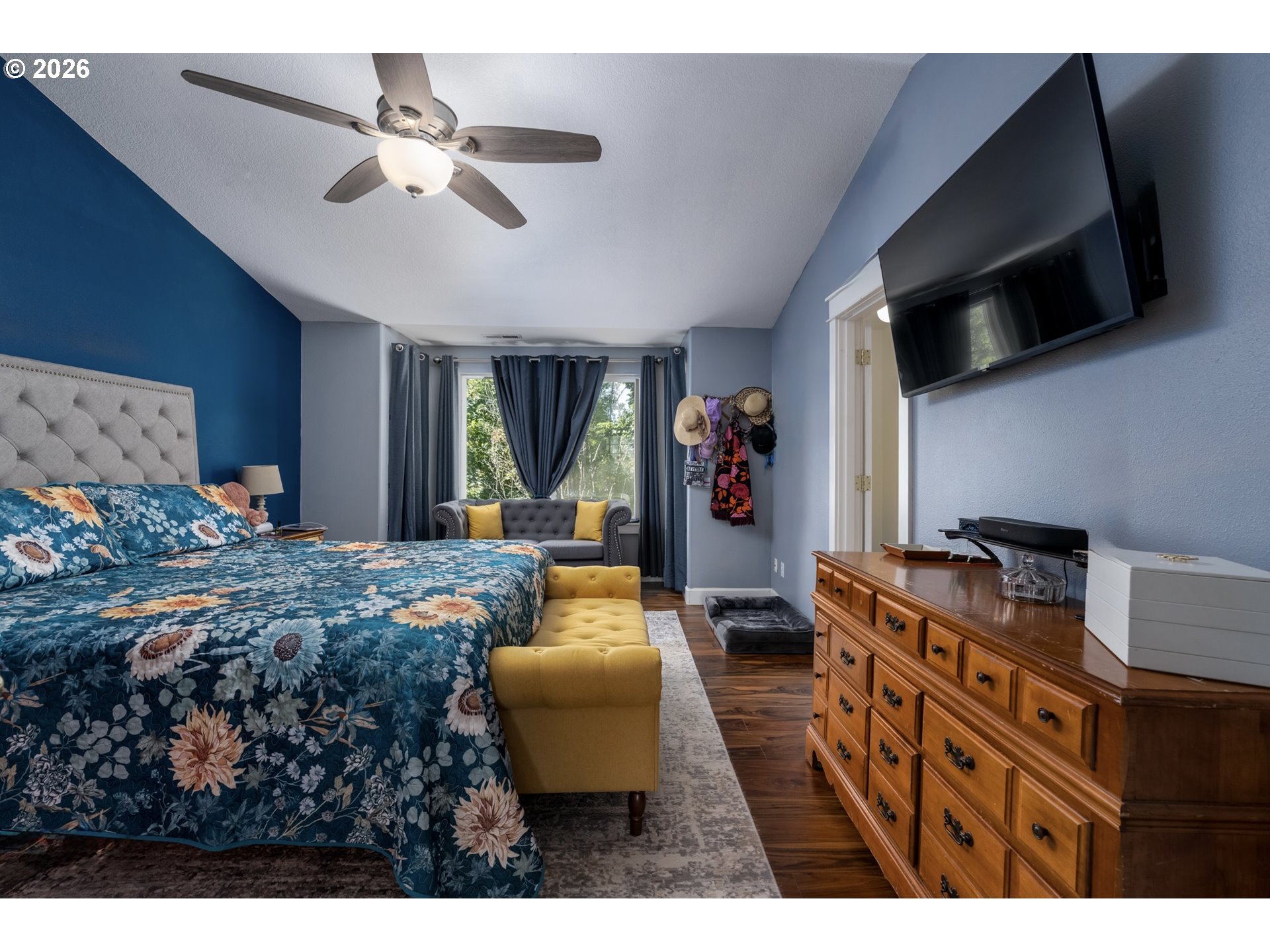 main property photo 32
