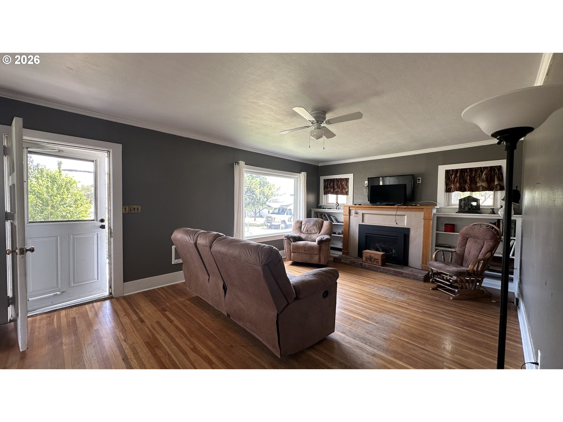 main property photo 16
