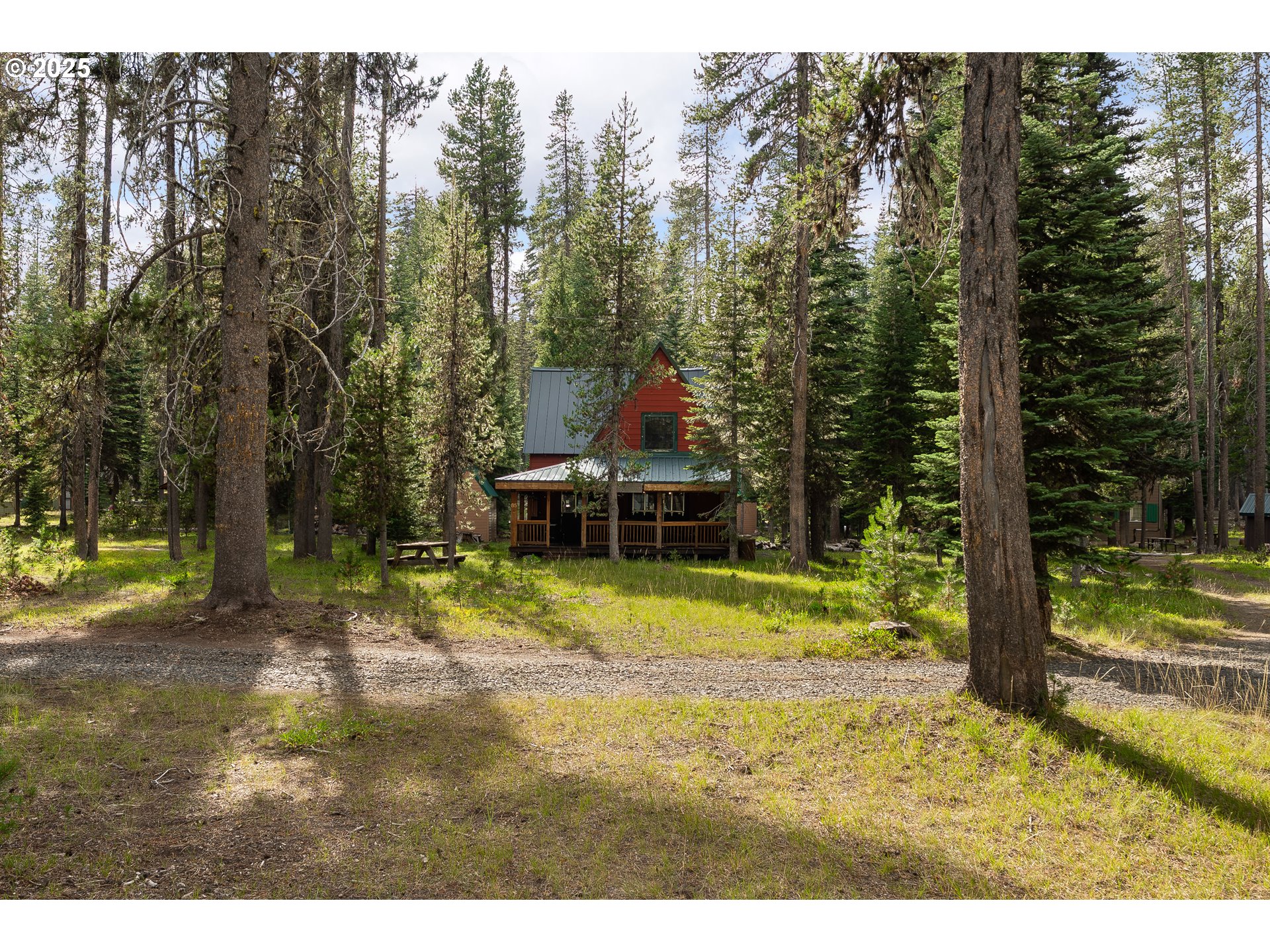 main property photo 29