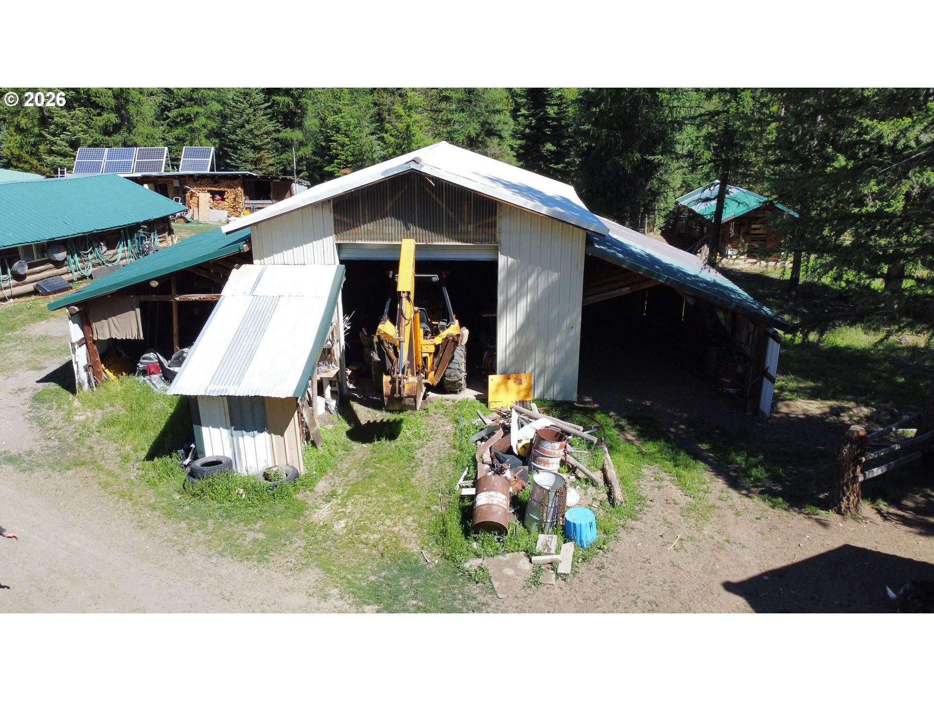 main property photo 14