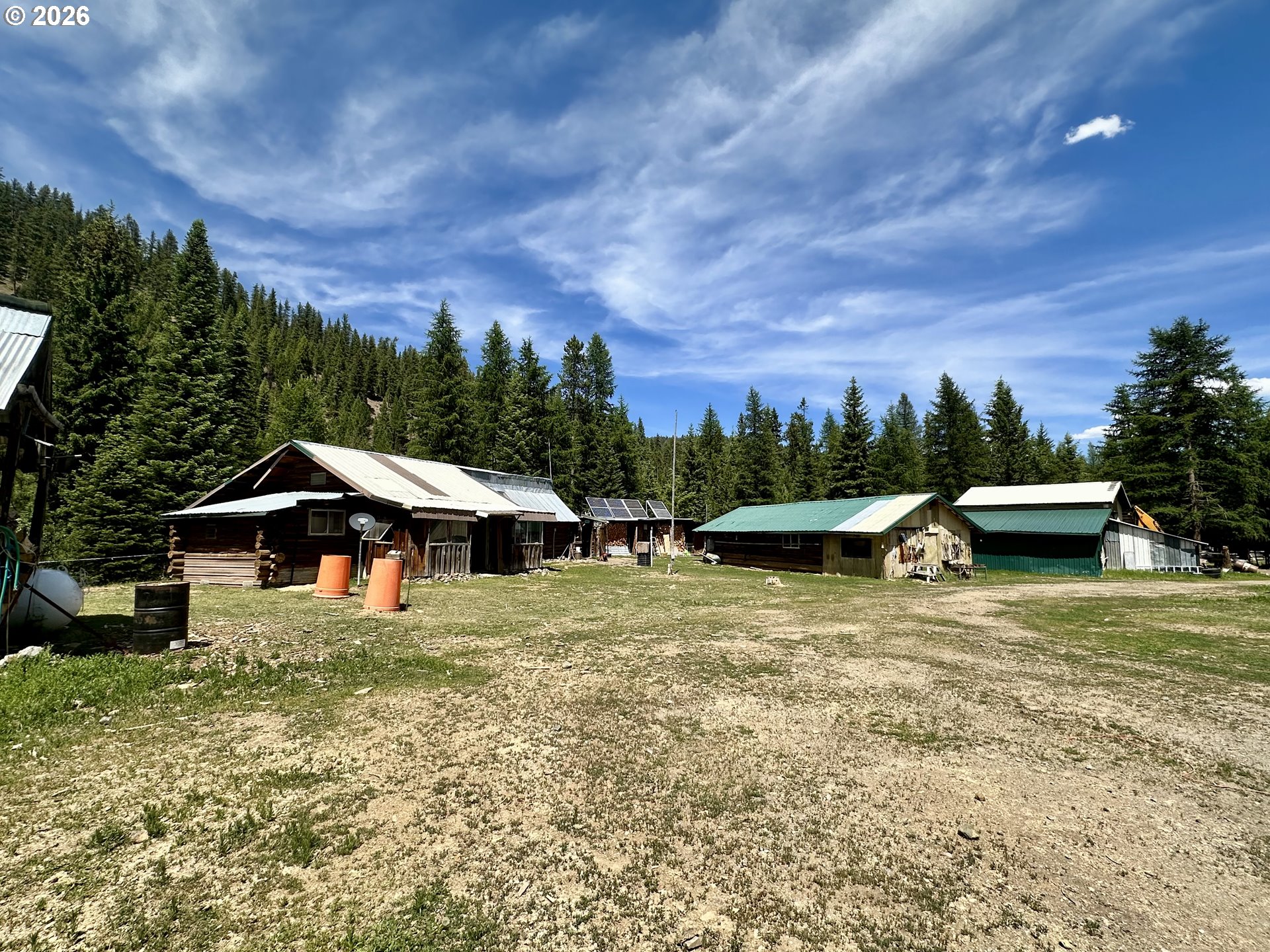 main property photo 16