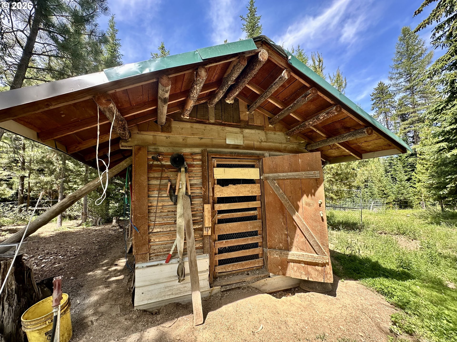 main property photo 32