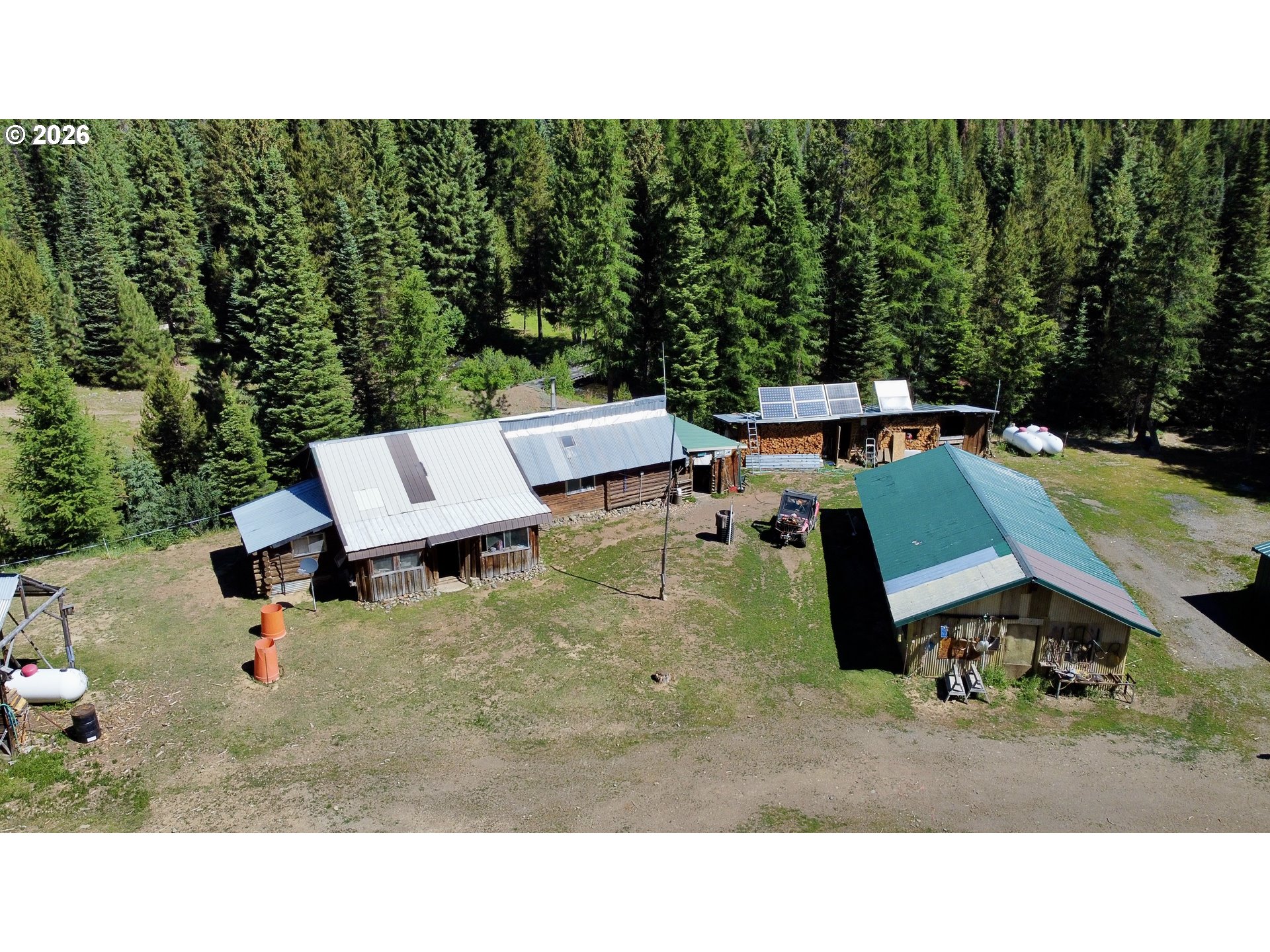 main property photo 40