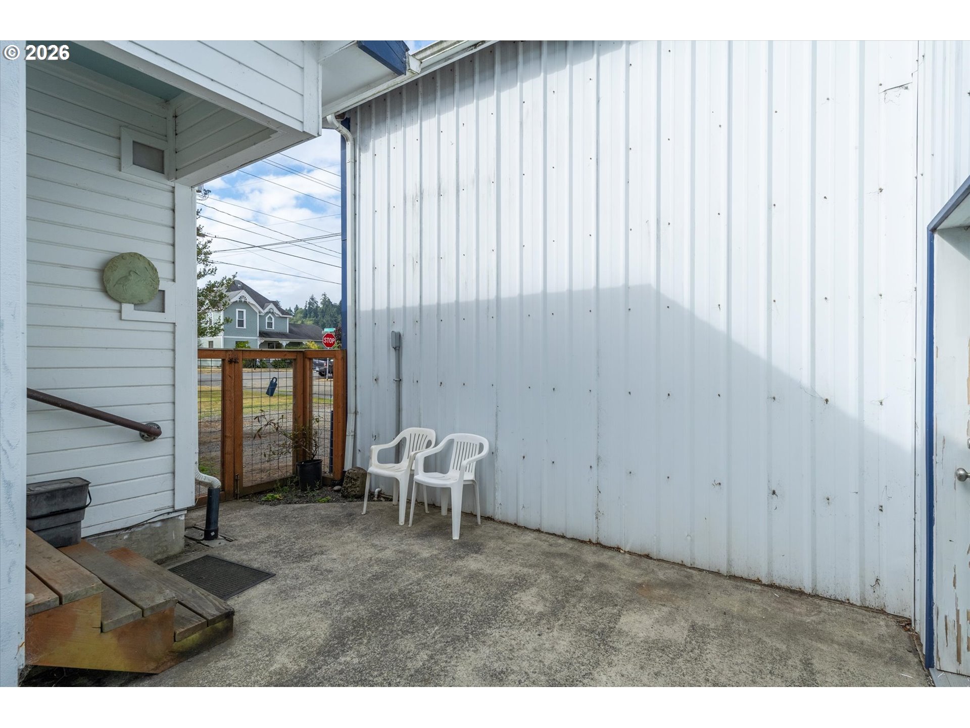 main property photo 33