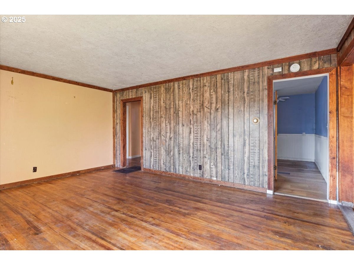property viewer photo 15