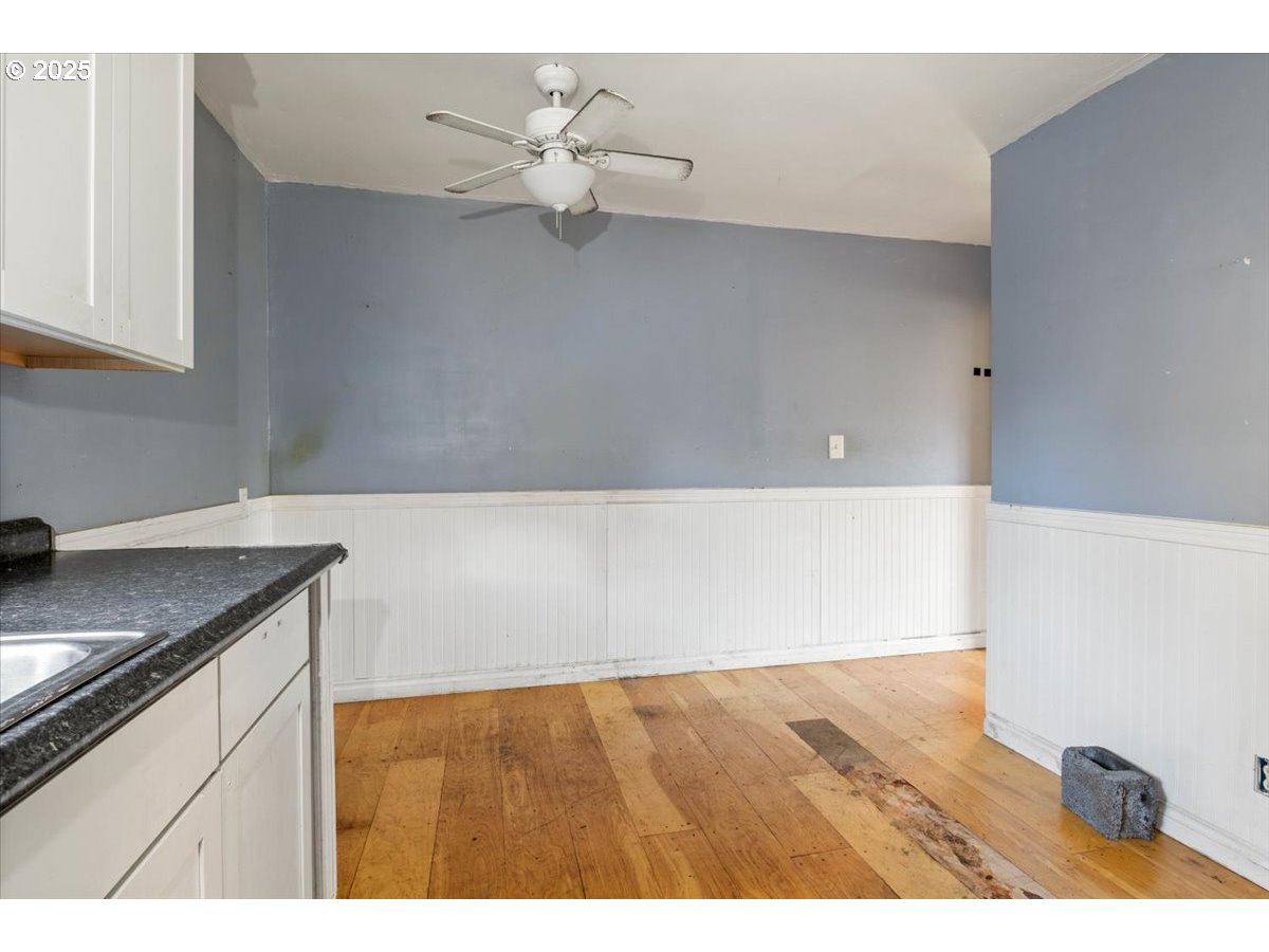 property viewer photo 19
