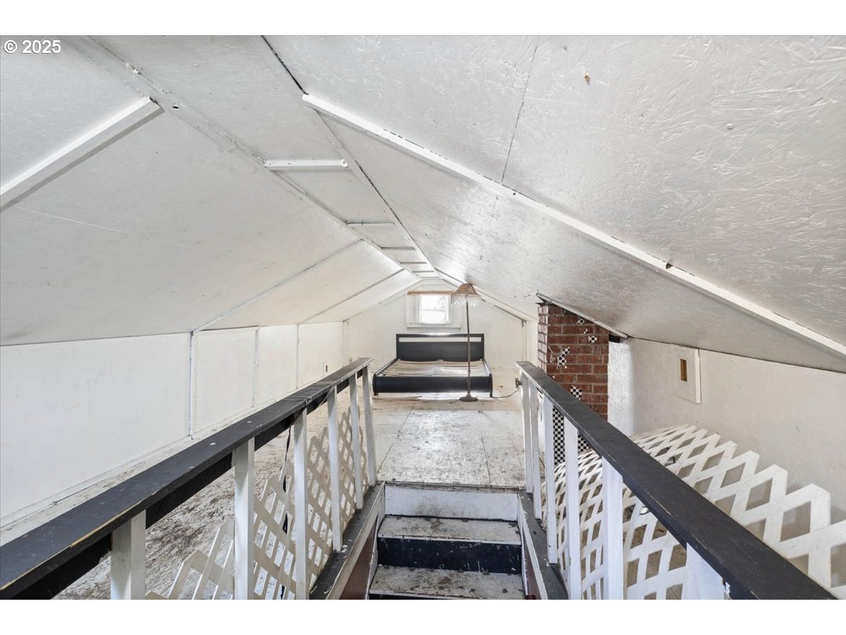 property viewer photo 29