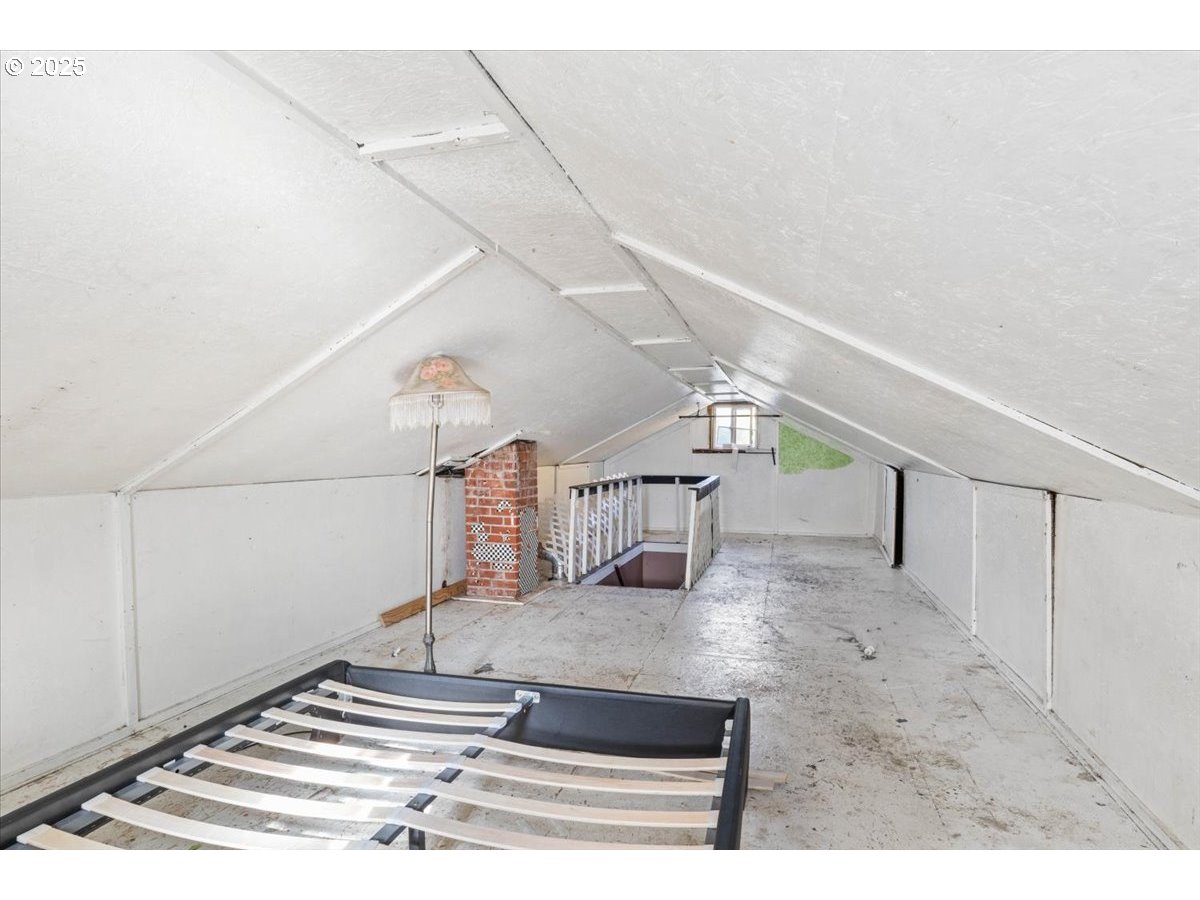 property viewer photo 30