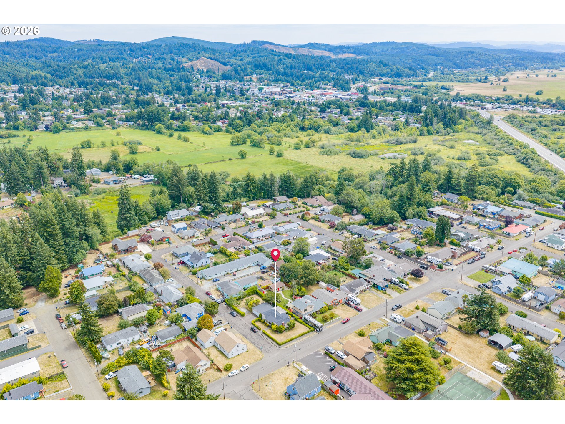 main property photo 40