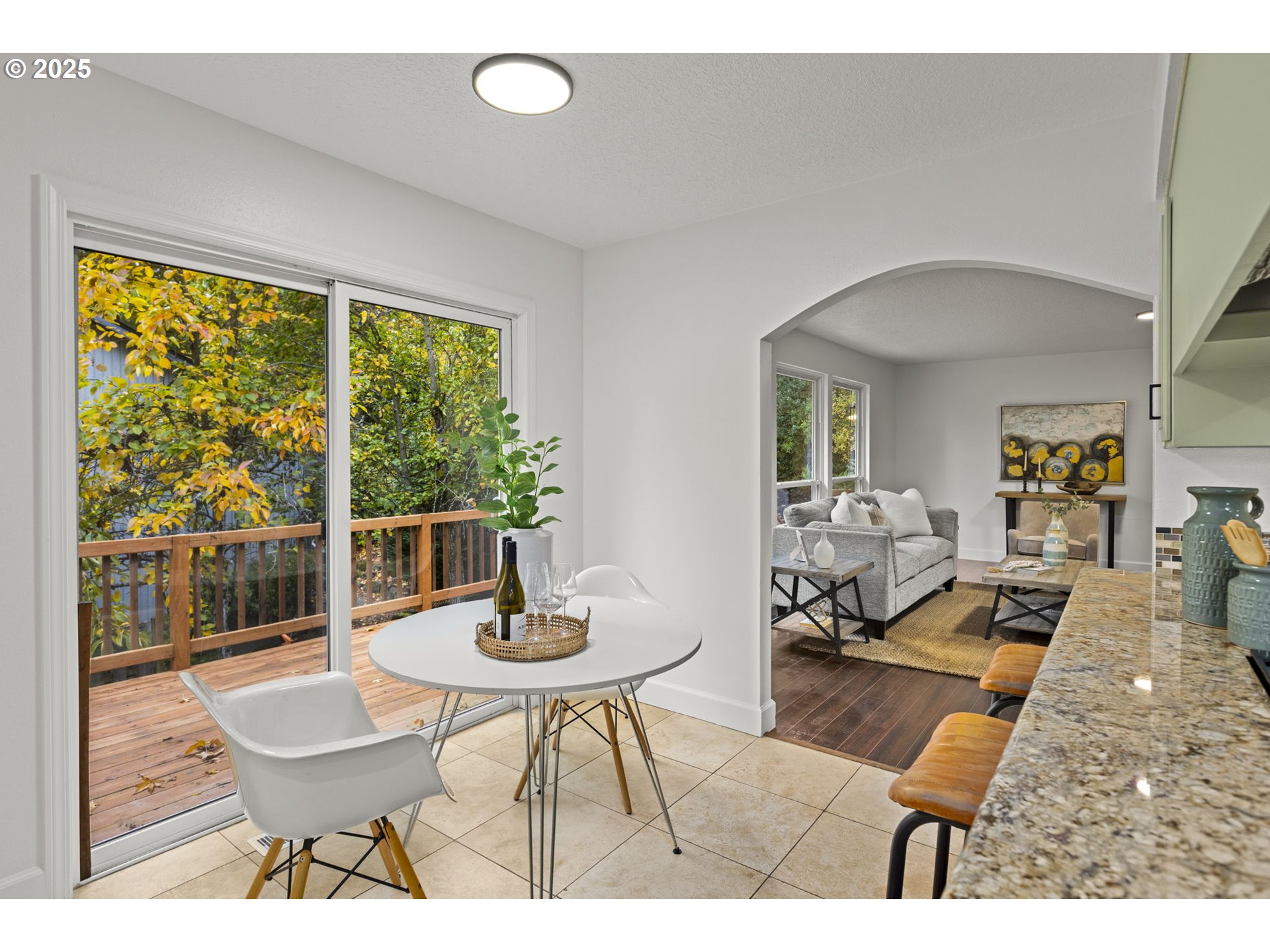 property viewer photo 15