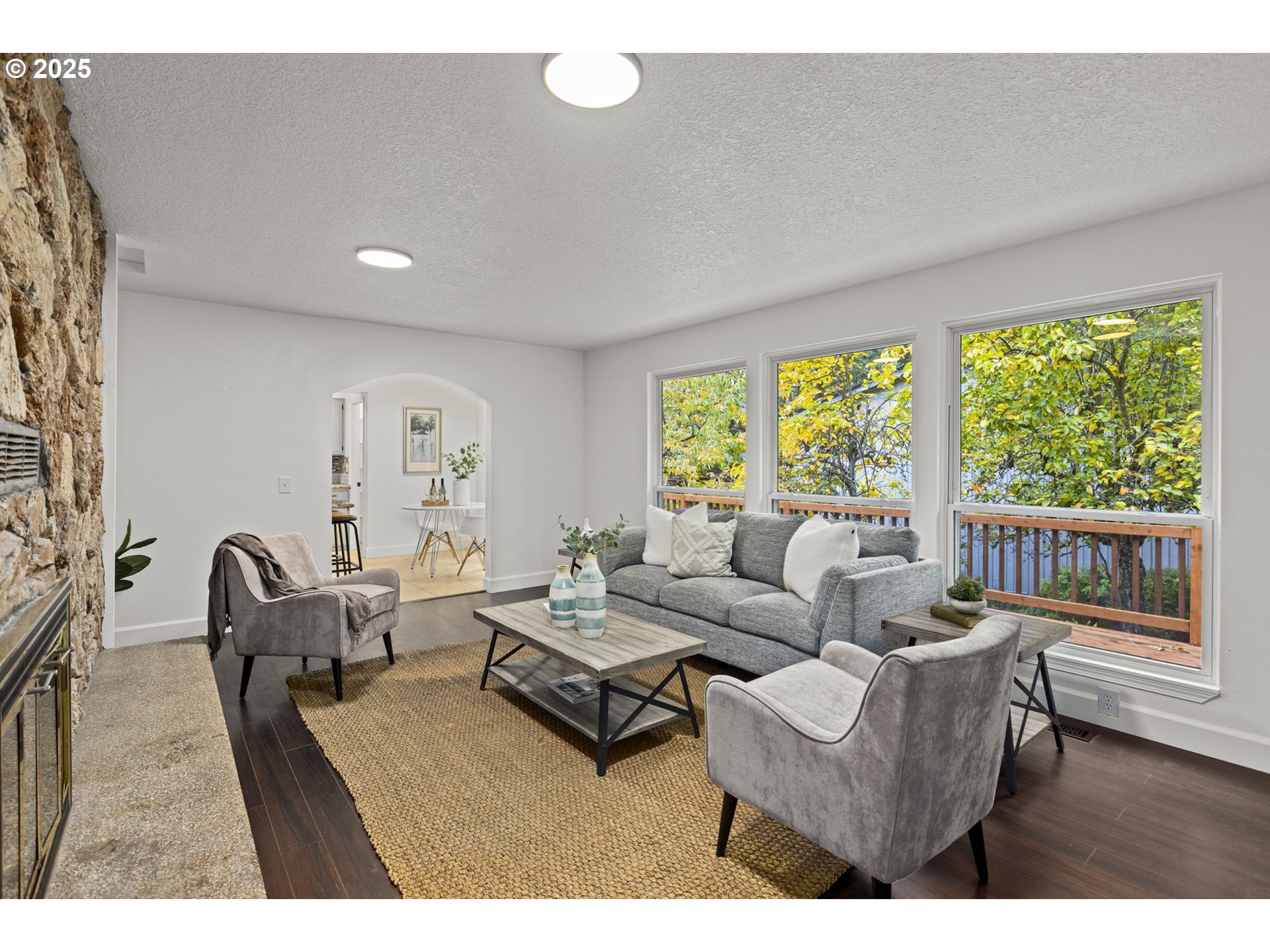 property viewer photo 18