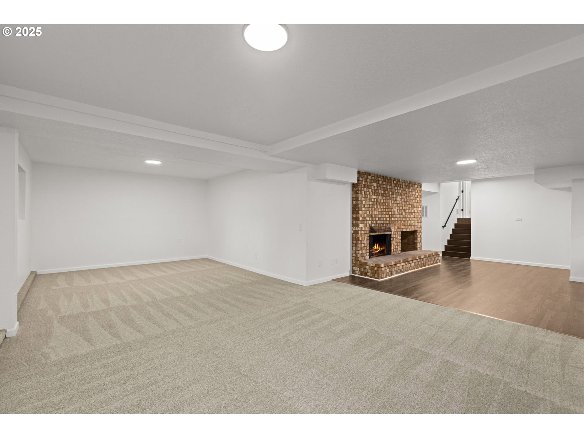 property viewer photo 28