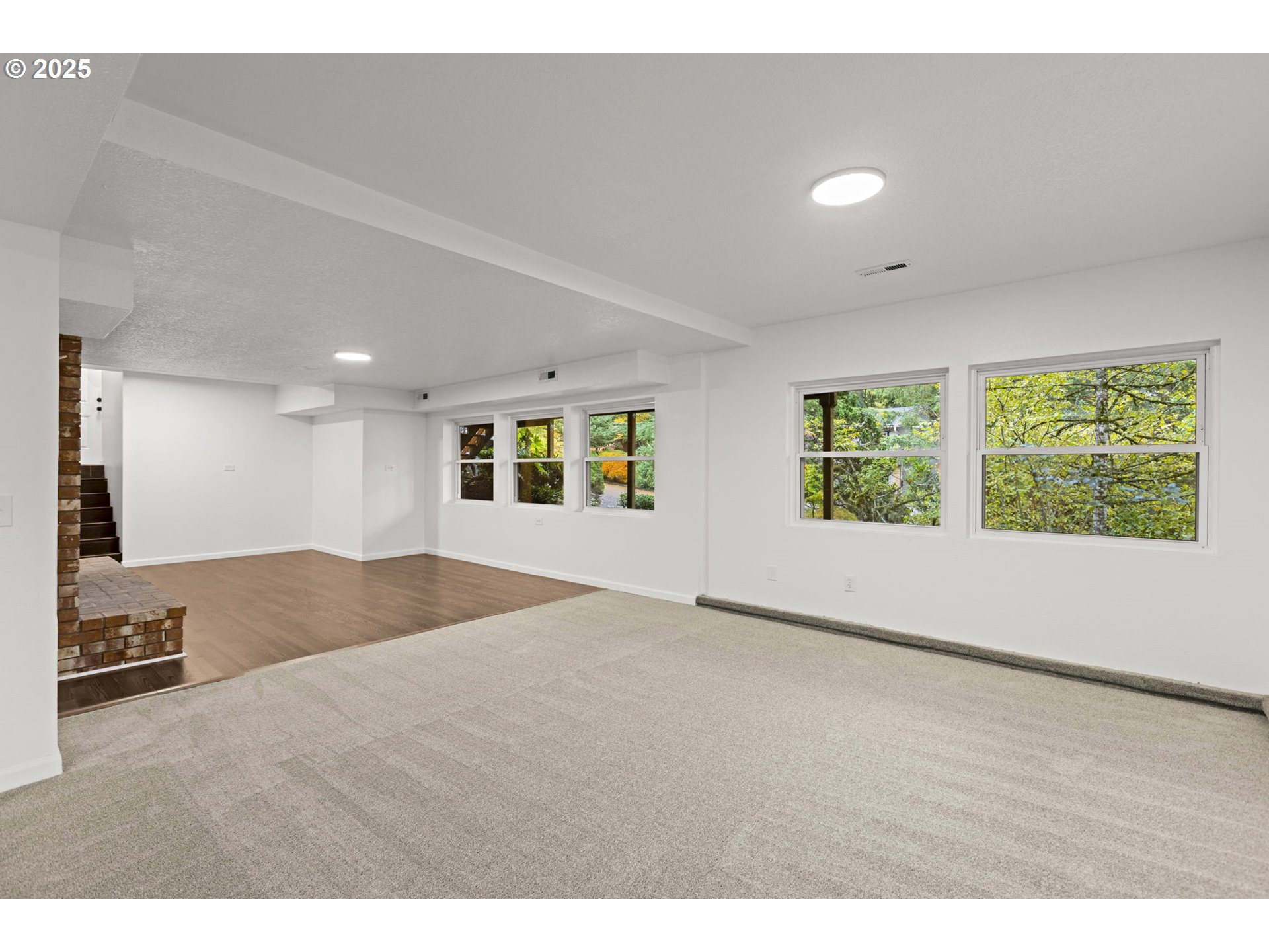 property viewer photo 29