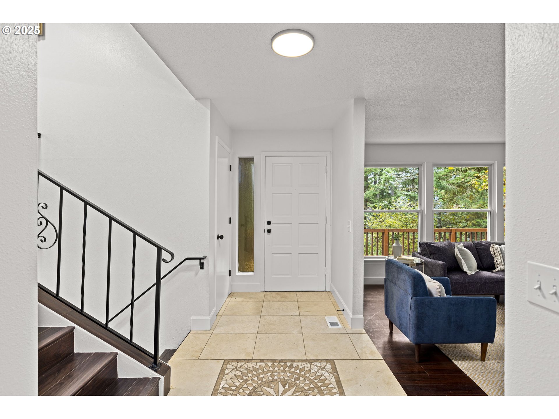 property viewer photo 4