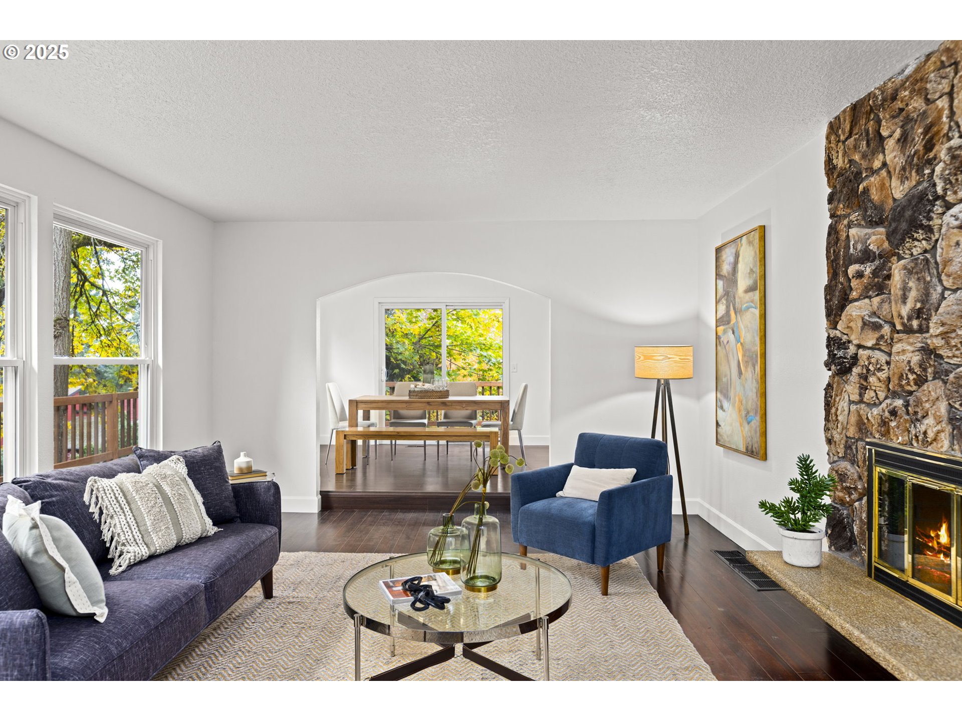 property viewer photo 6