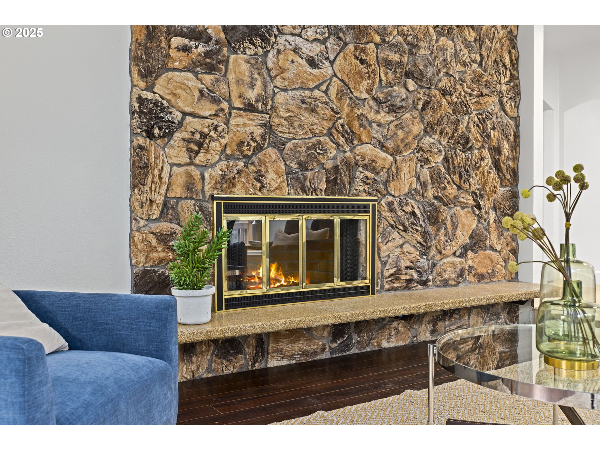 property viewer photo 8