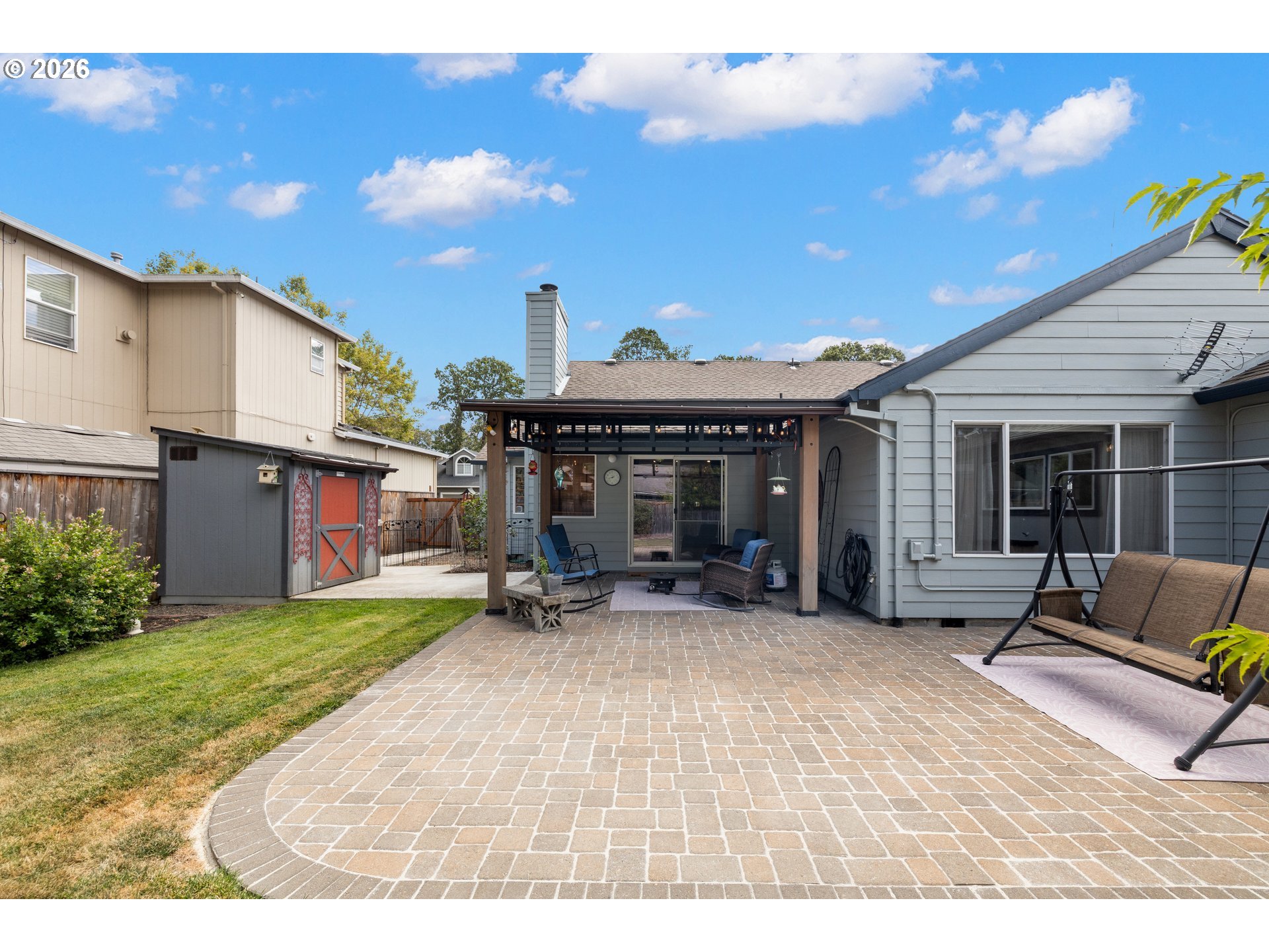 main property photo 40