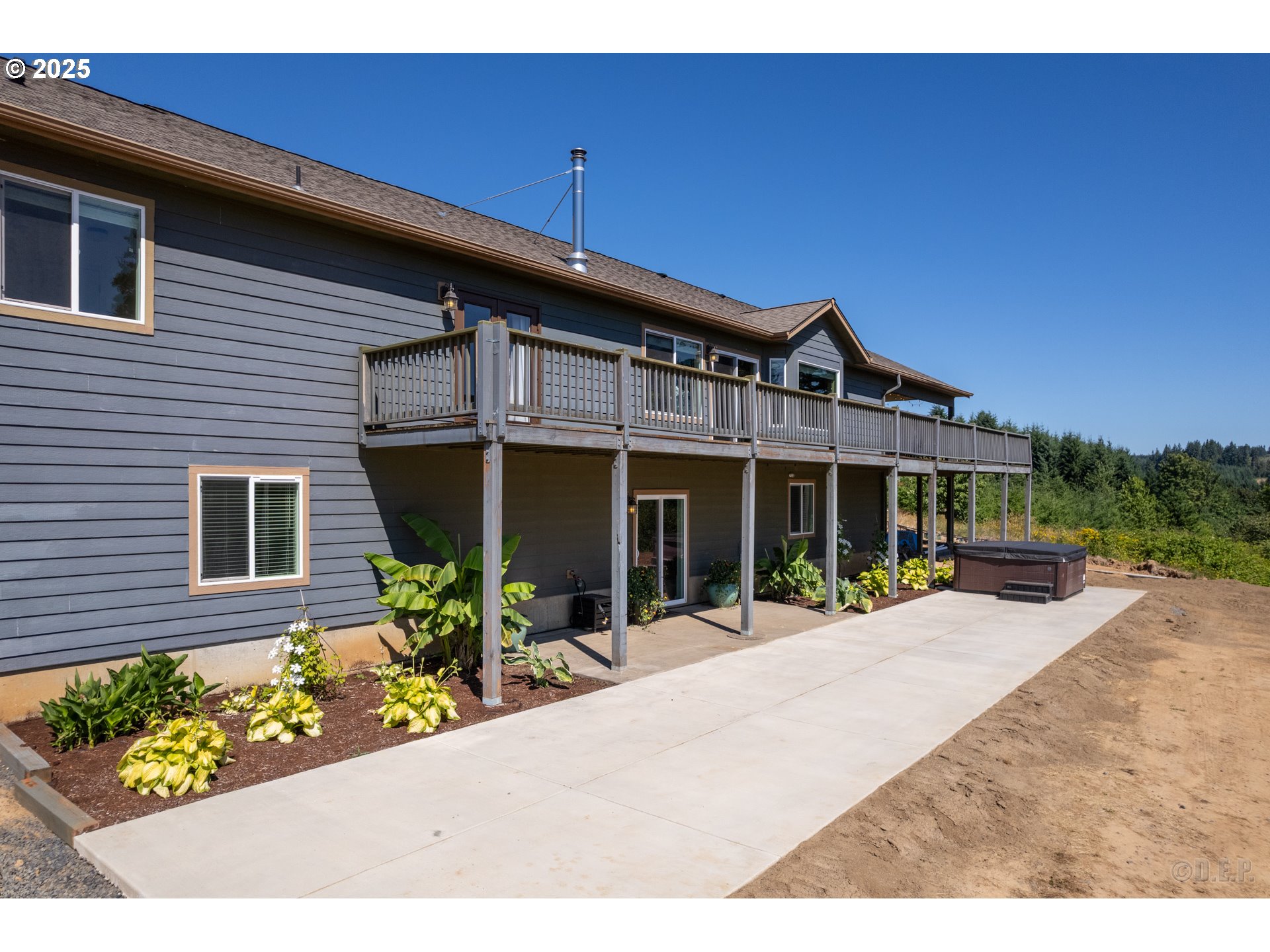 main property photo 26