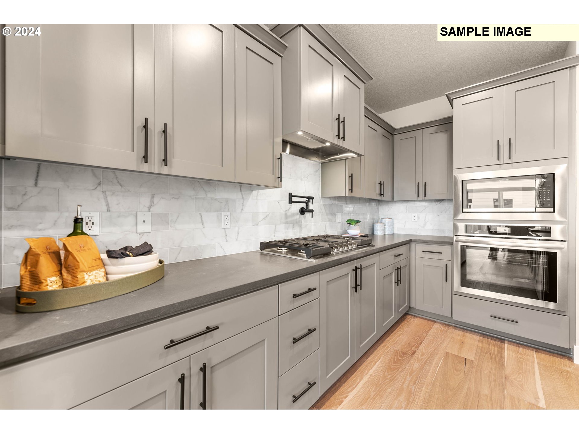 property viewer photo 10
