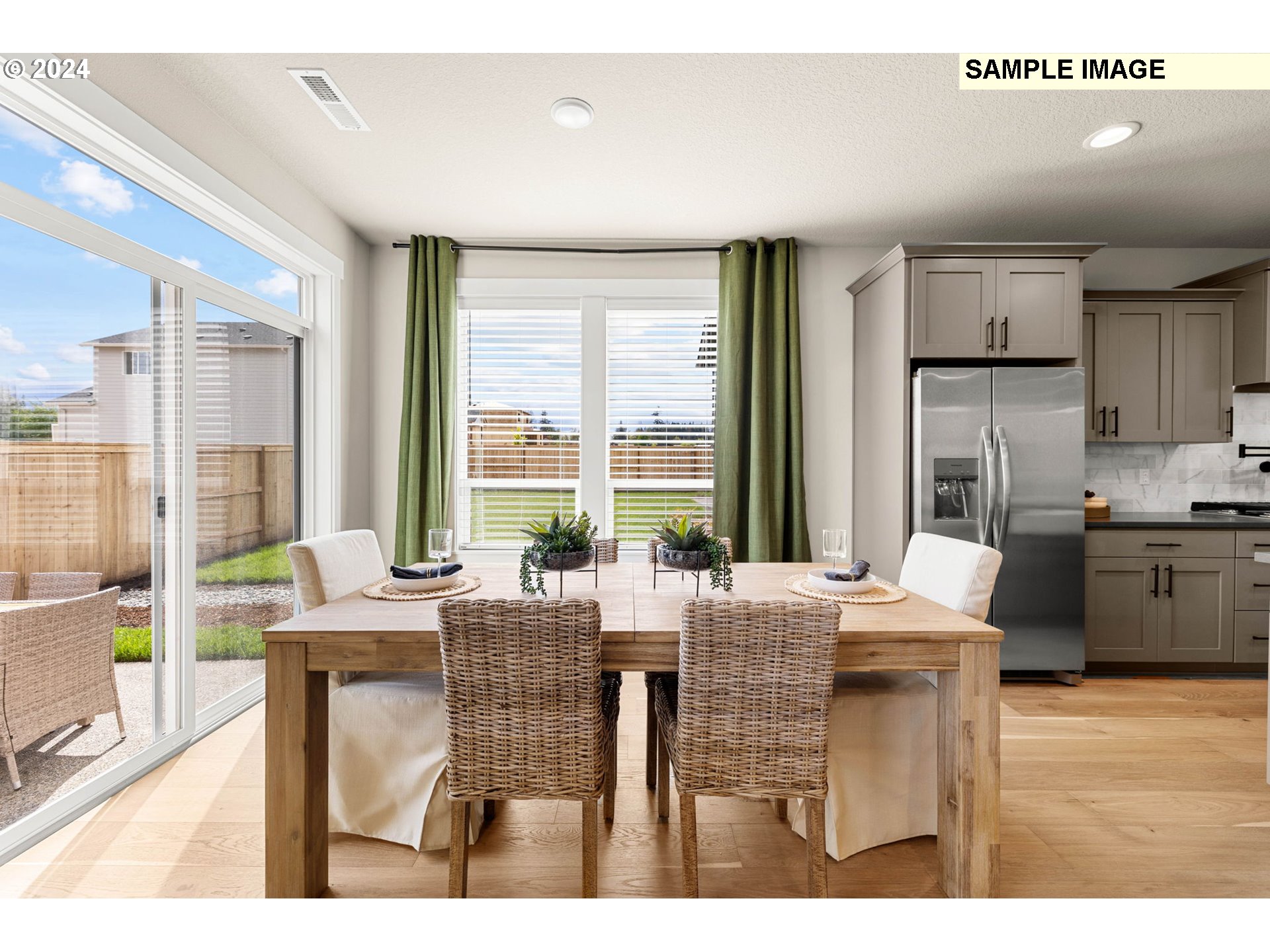 property viewer photo 15