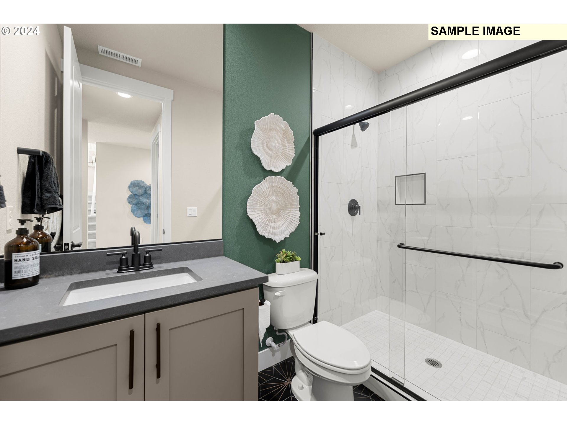 property viewer photo 26
