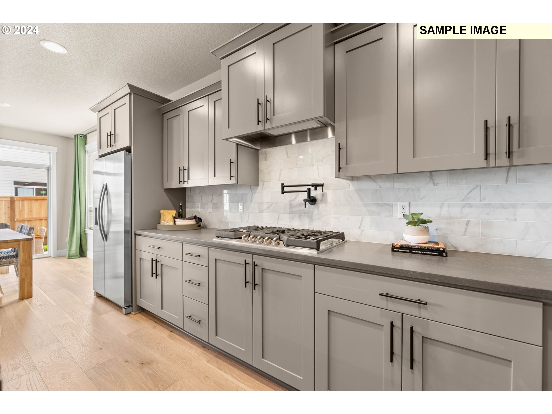 property viewer photo 5