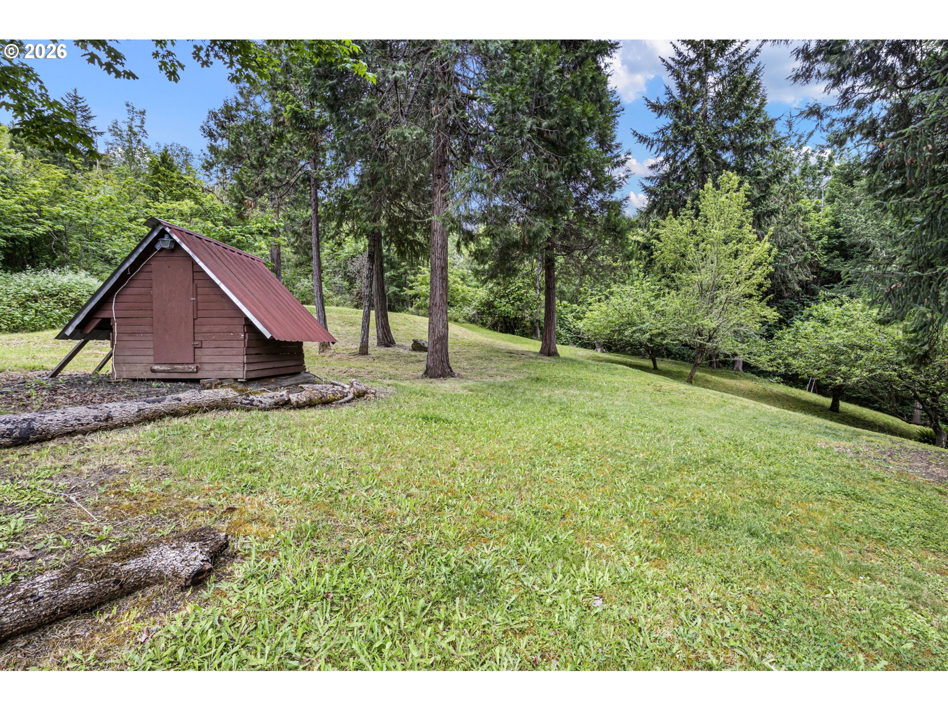 main property photo 32