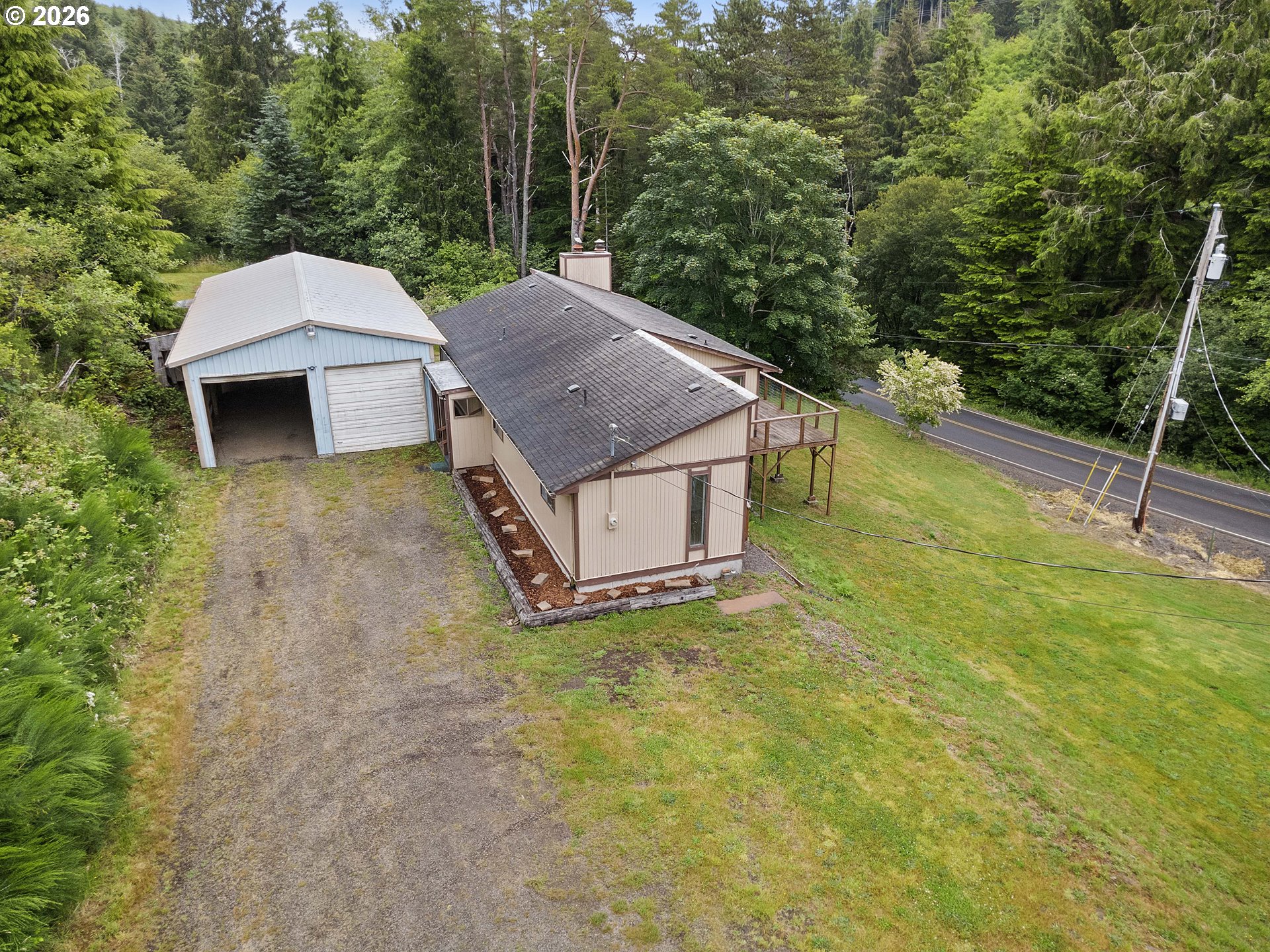 main property photo 32