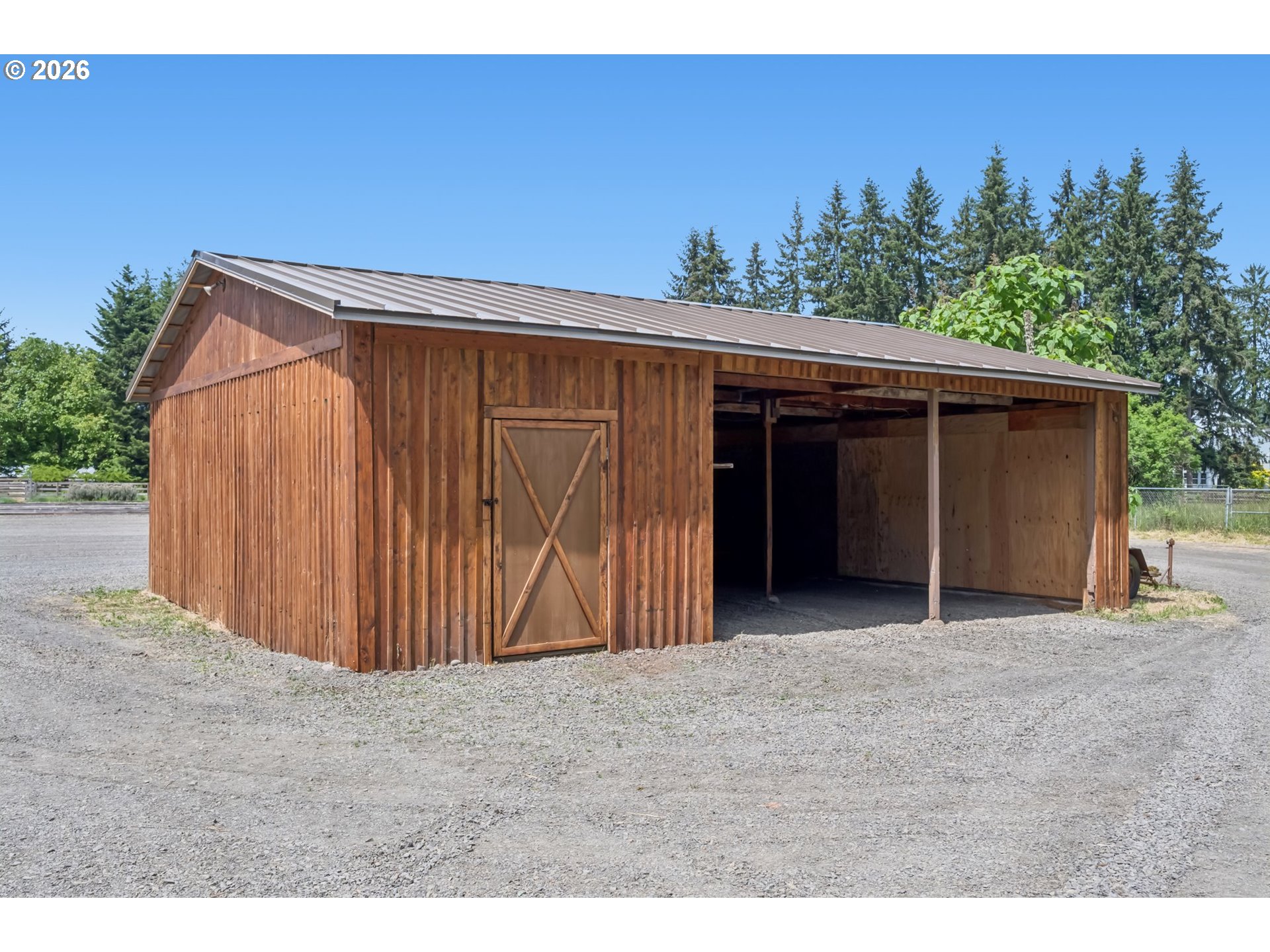main property photo 25