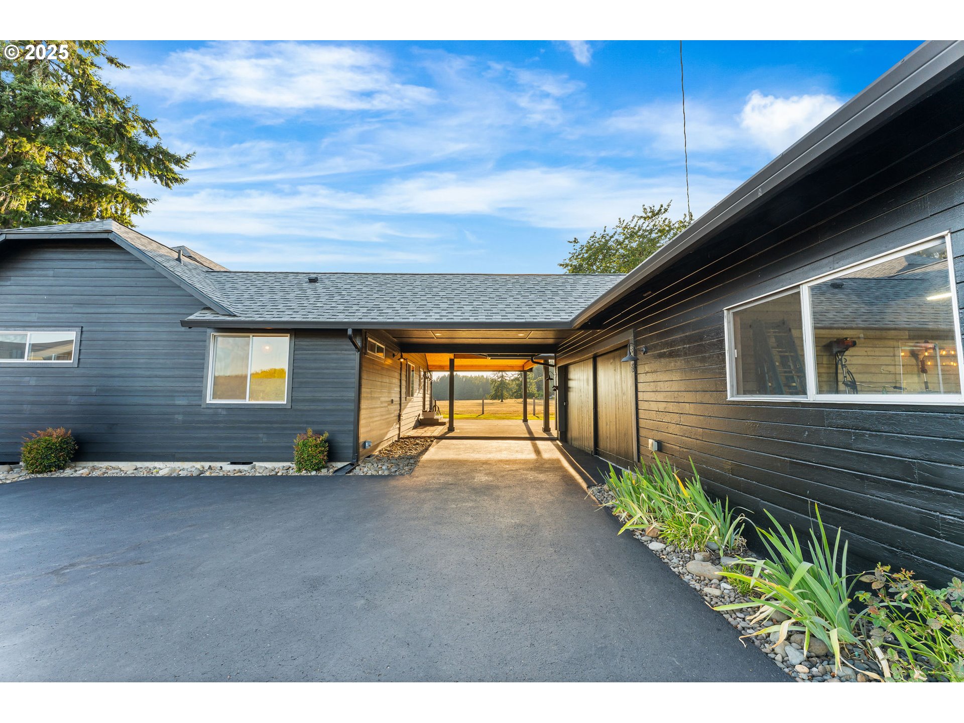 property viewer photo 22