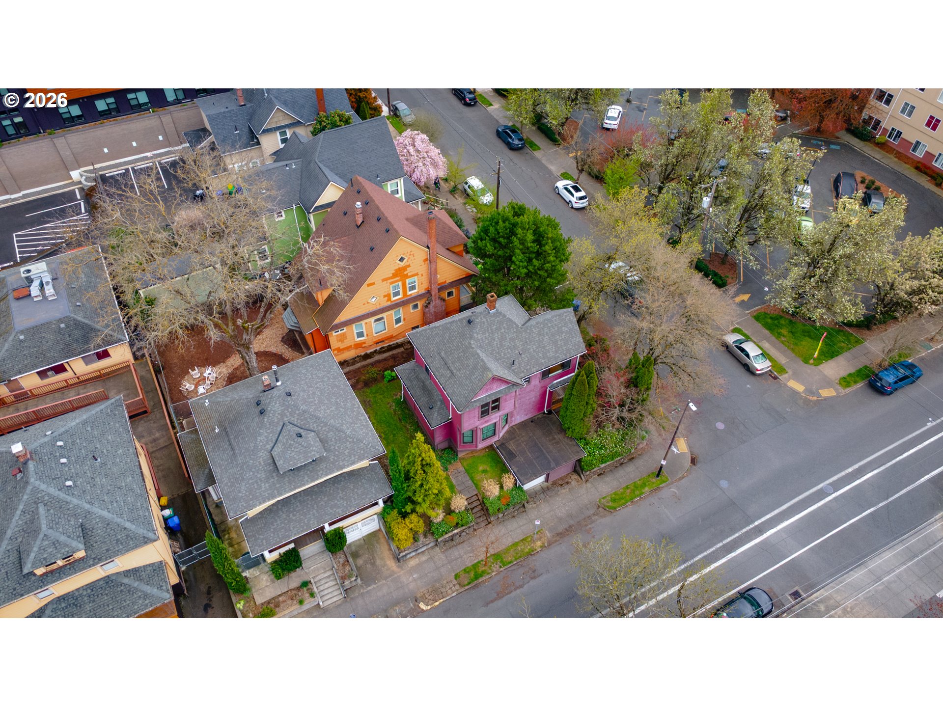 main property photo 16