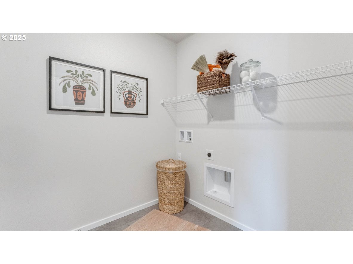 property viewer photo 16
