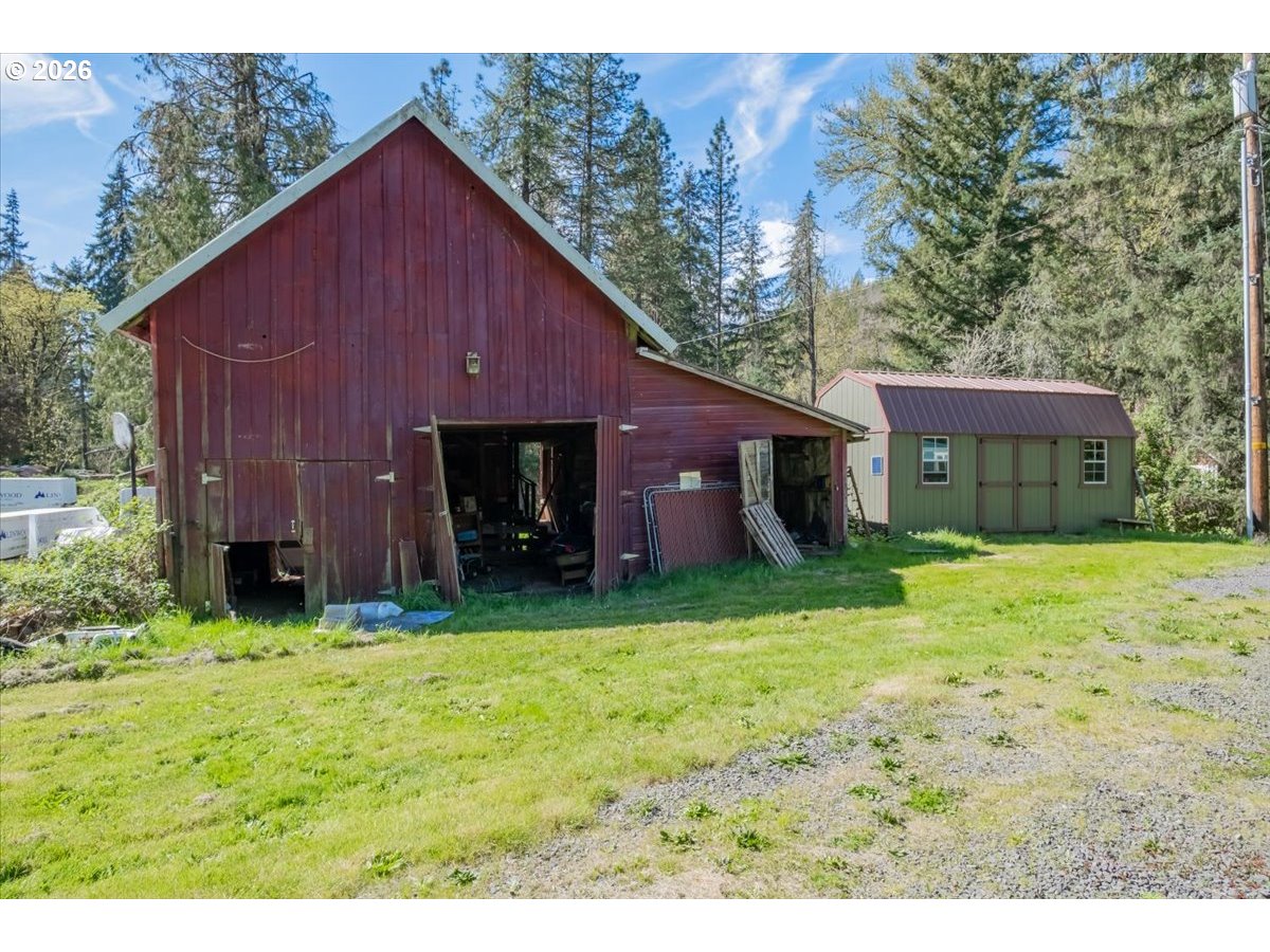 main property photo 19