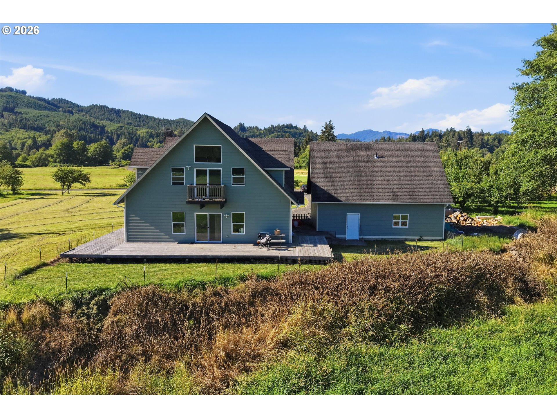 main property photo 30