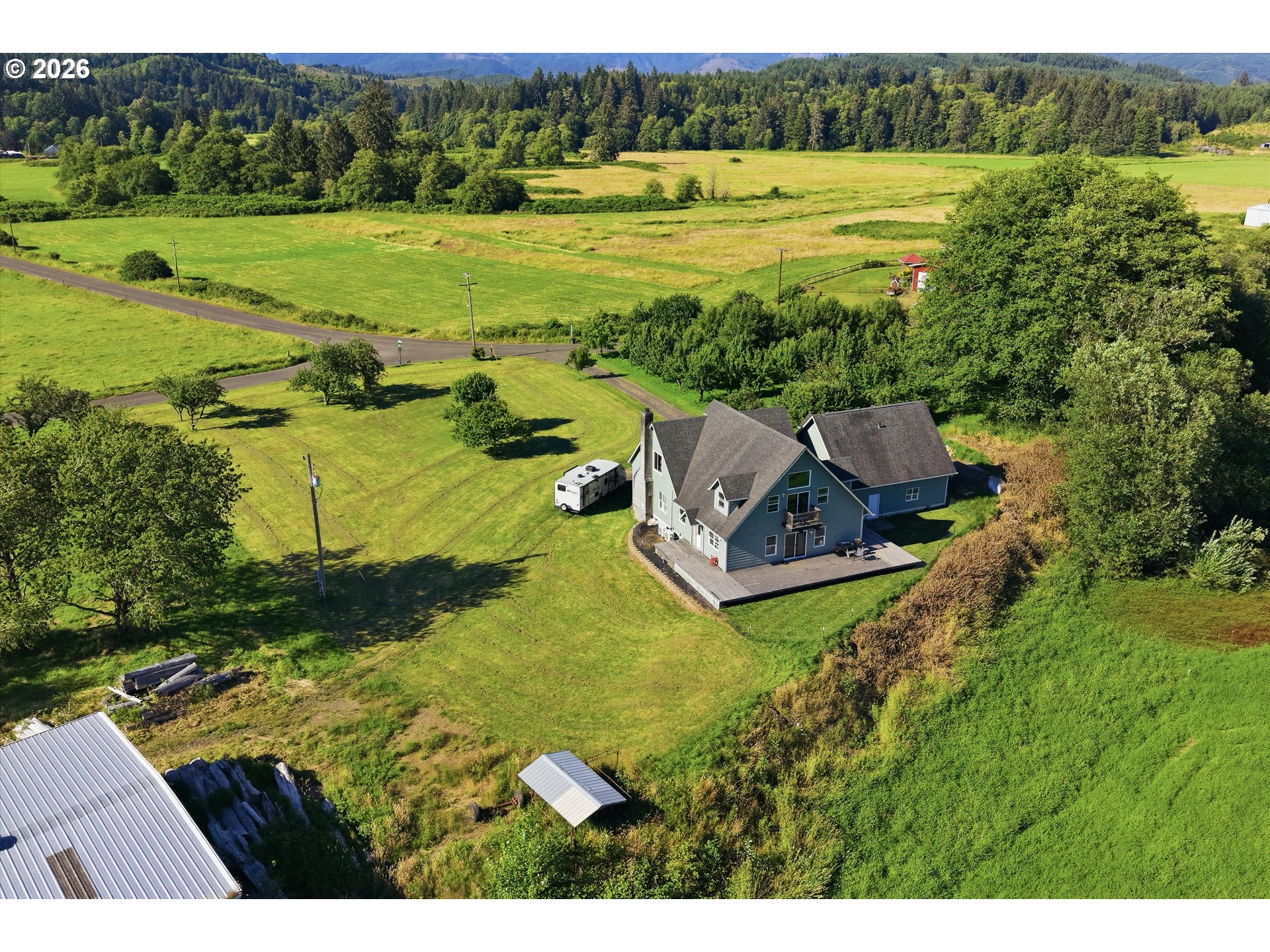 main property photo 33