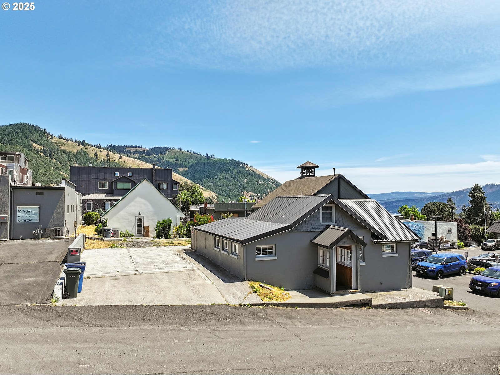 property viewer photo 1