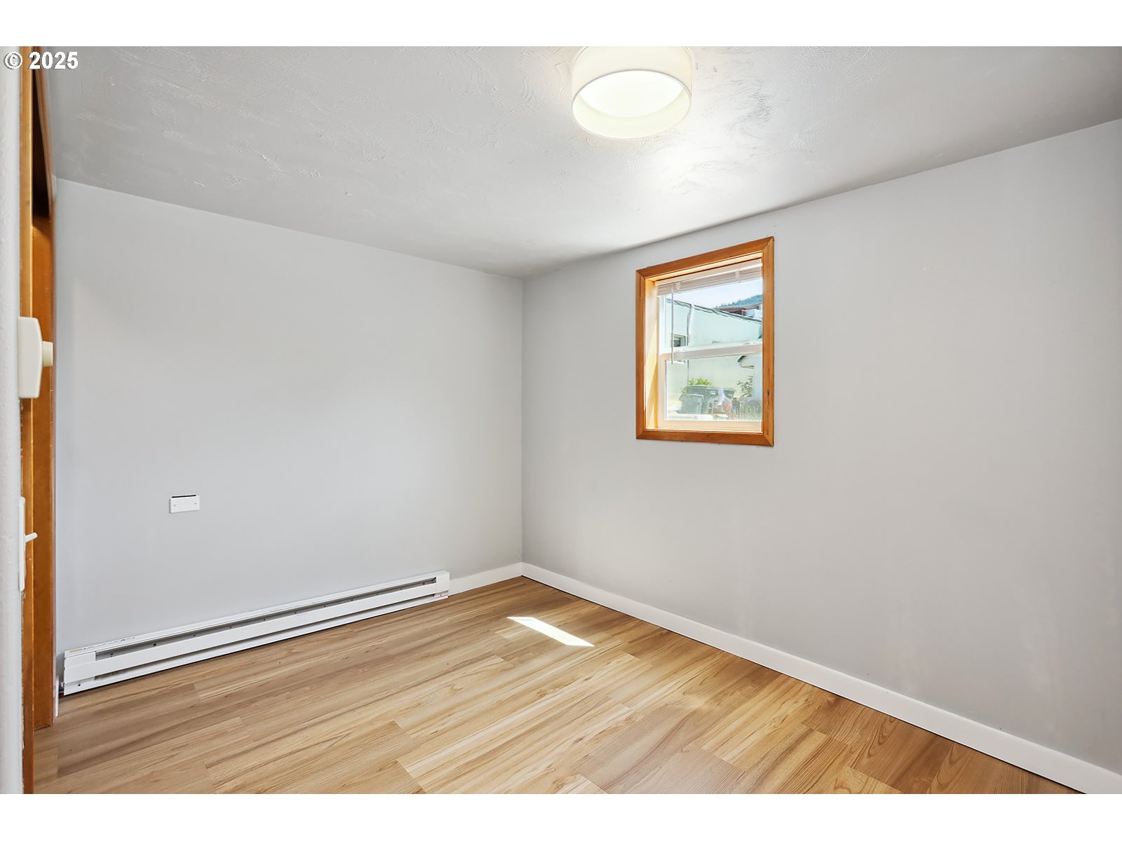 property viewer photo 10