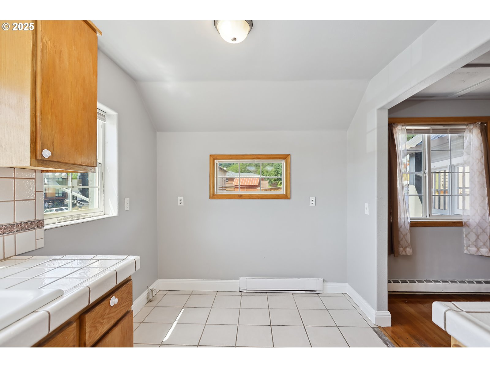 property viewer photo 26