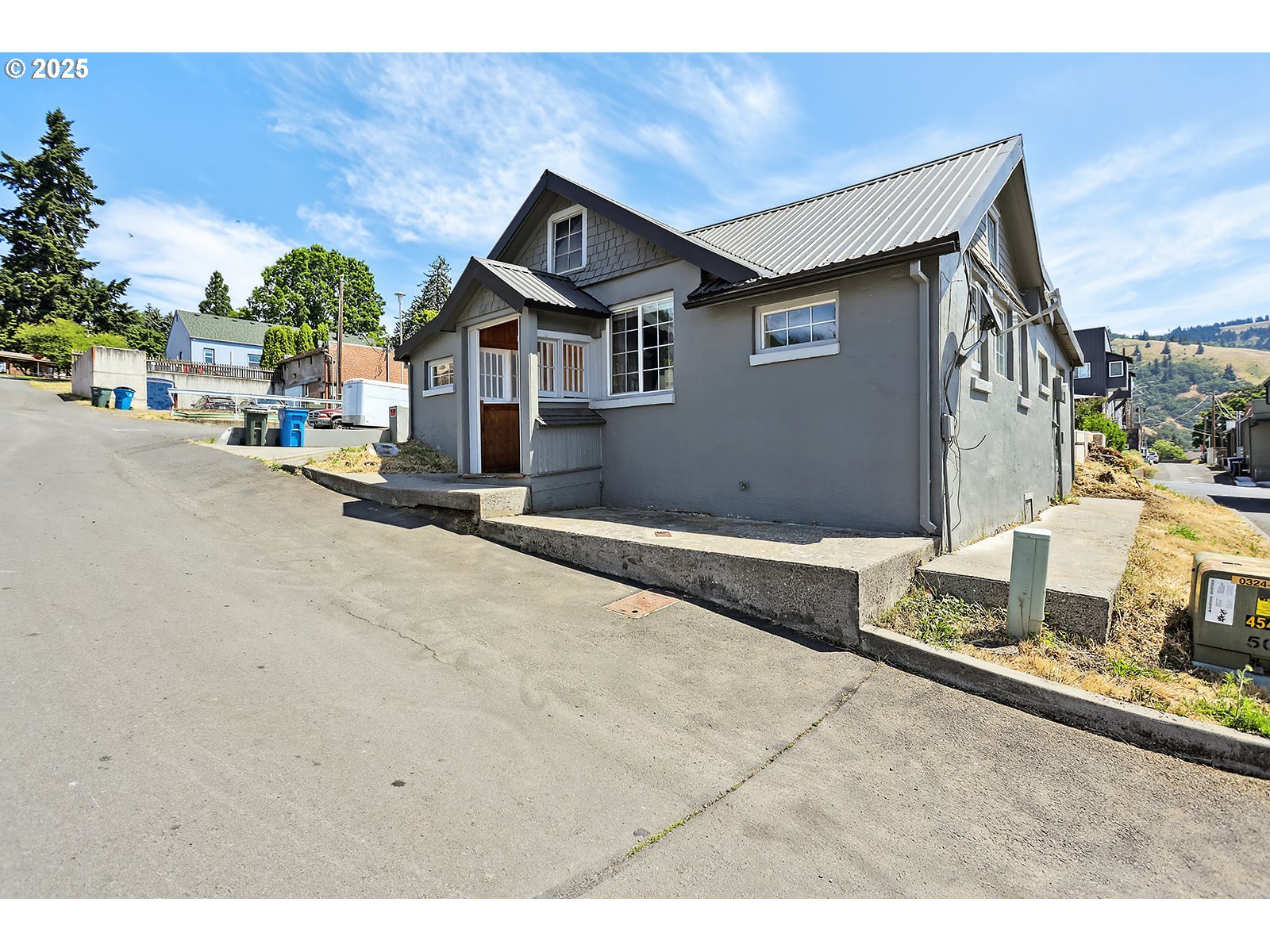 property viewer photo 4
