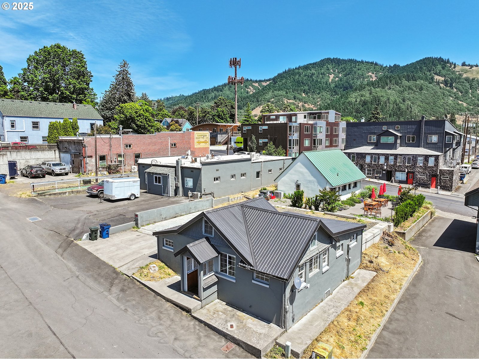 property viewer photo 44