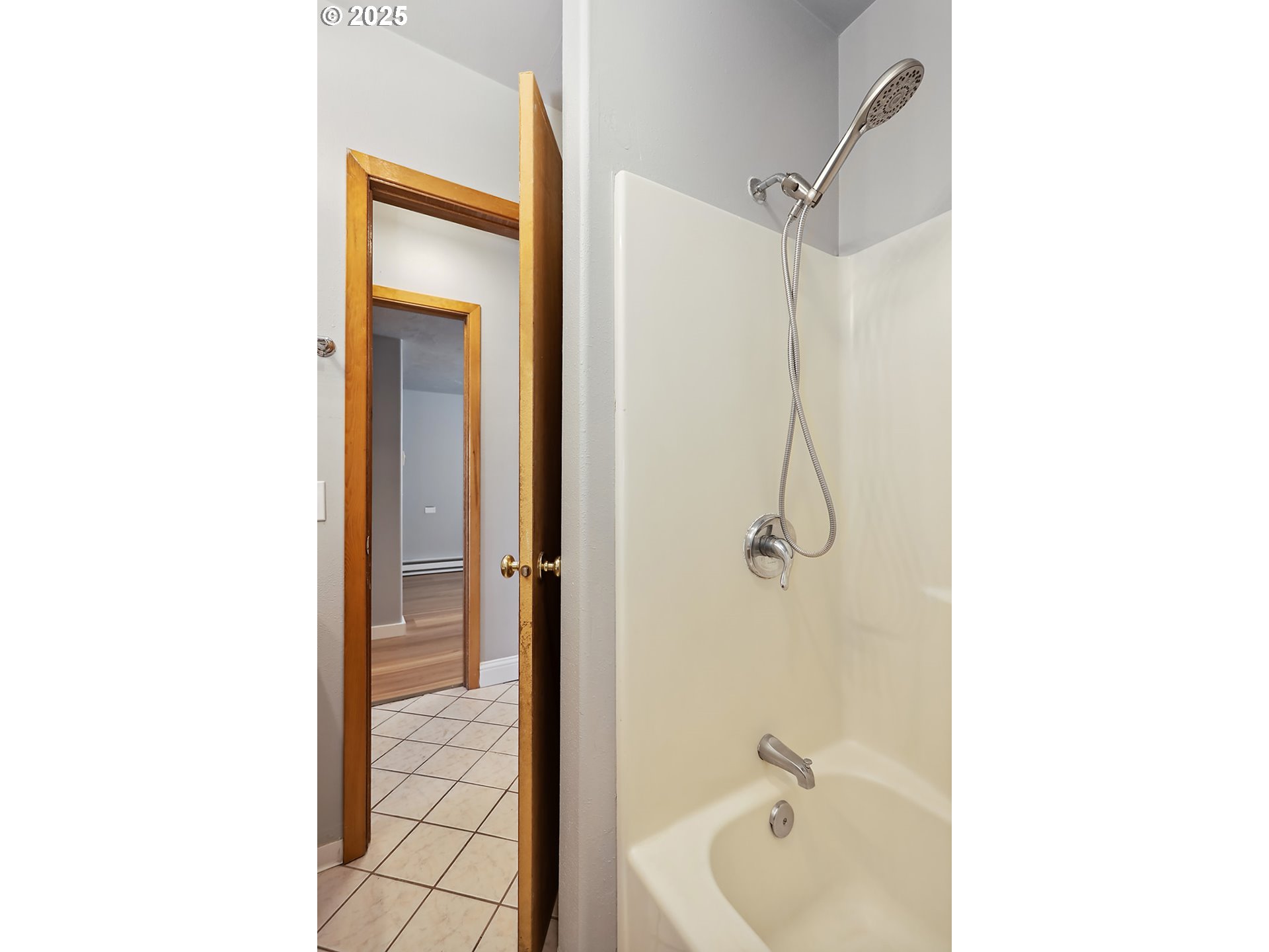 property viewer photo 8