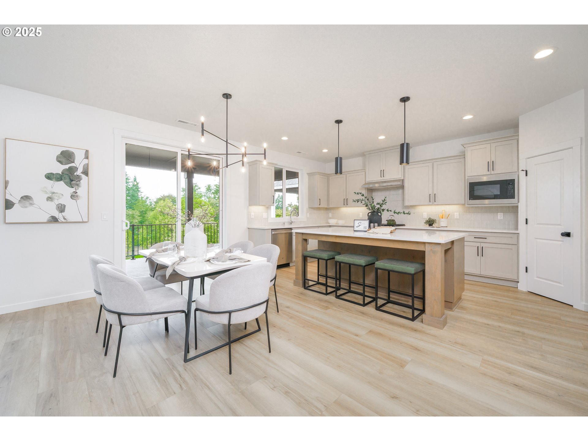 property viewer photo 12