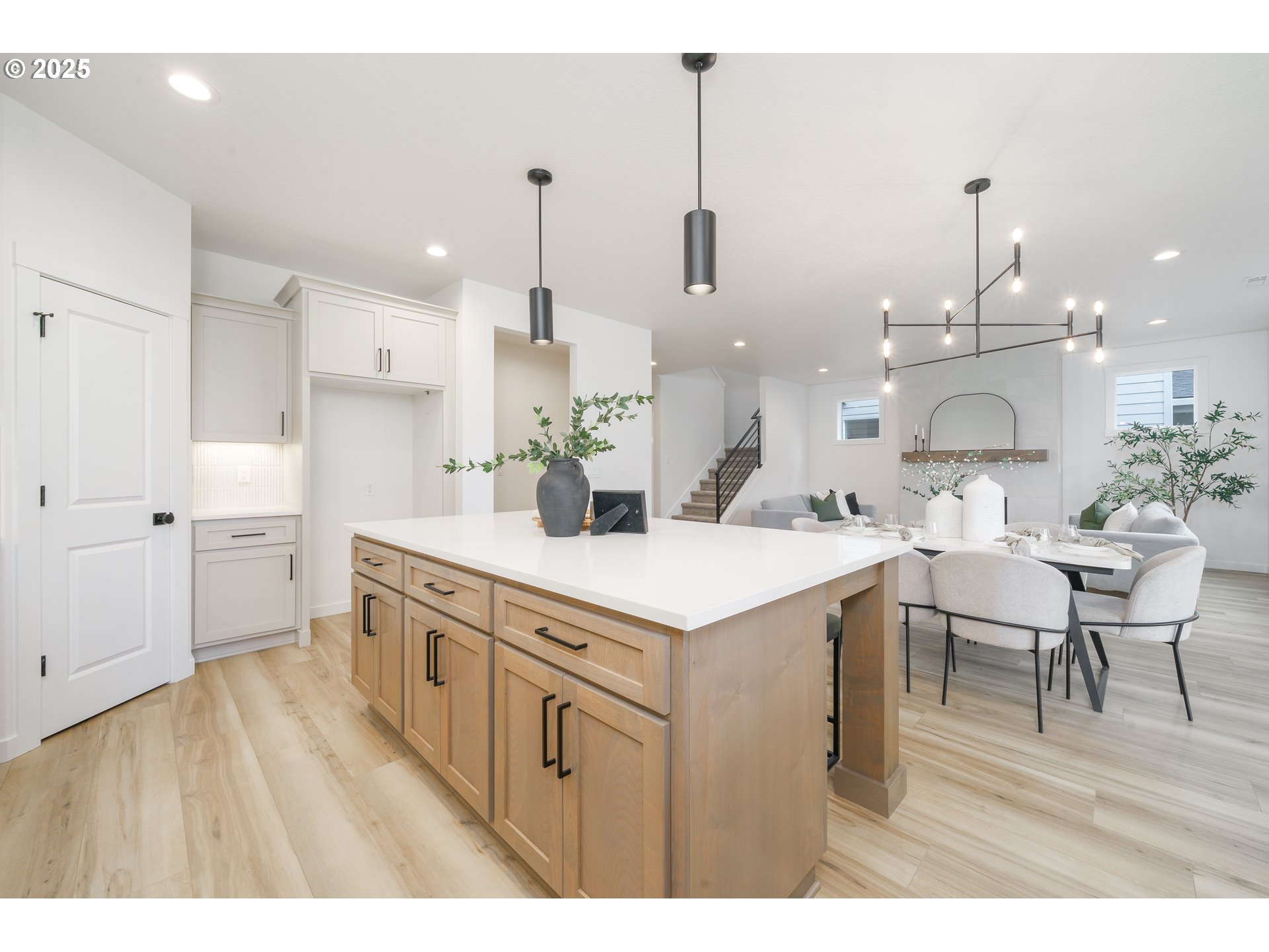 property viewer photo 17