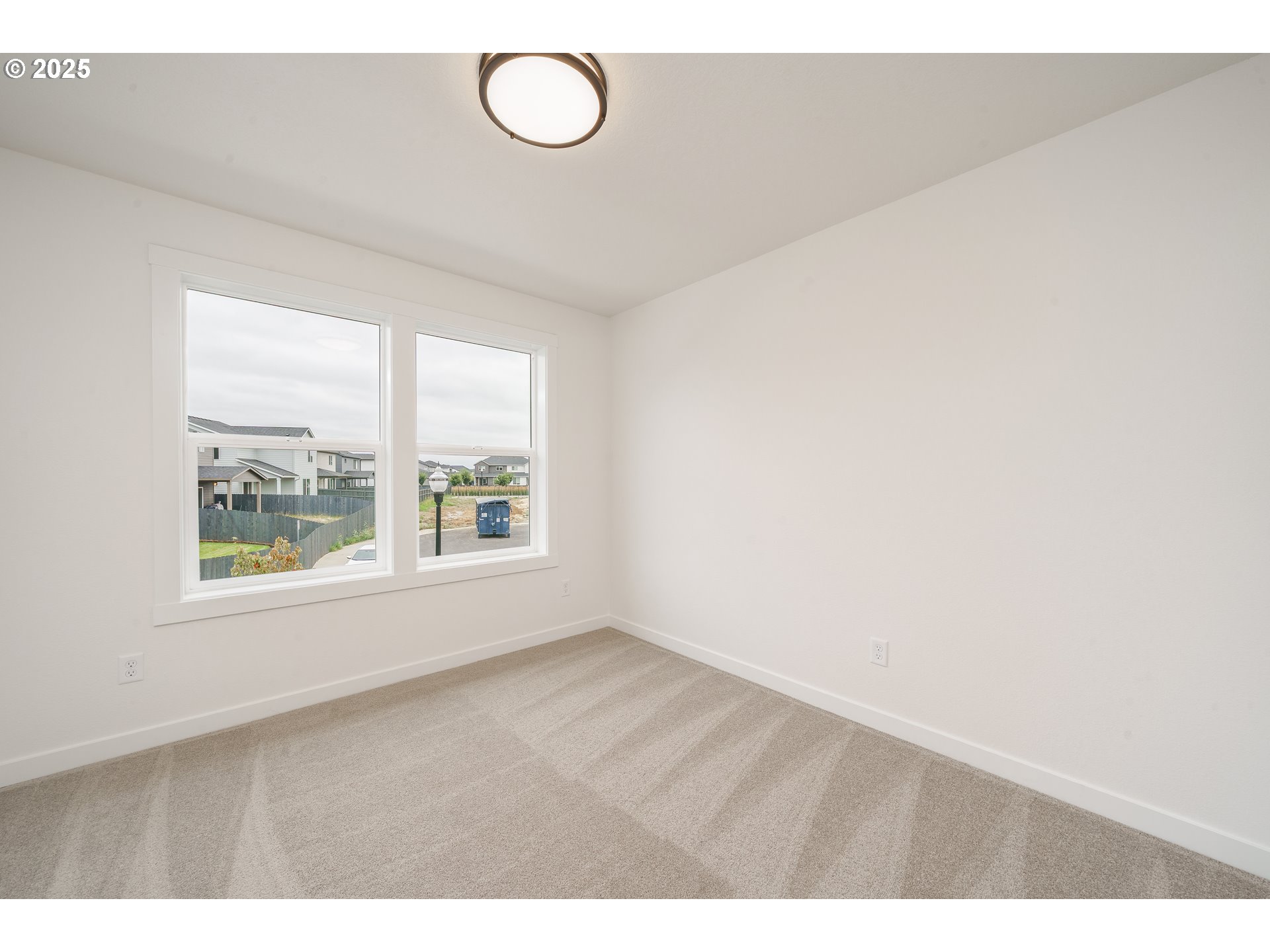 property viewer photo 20