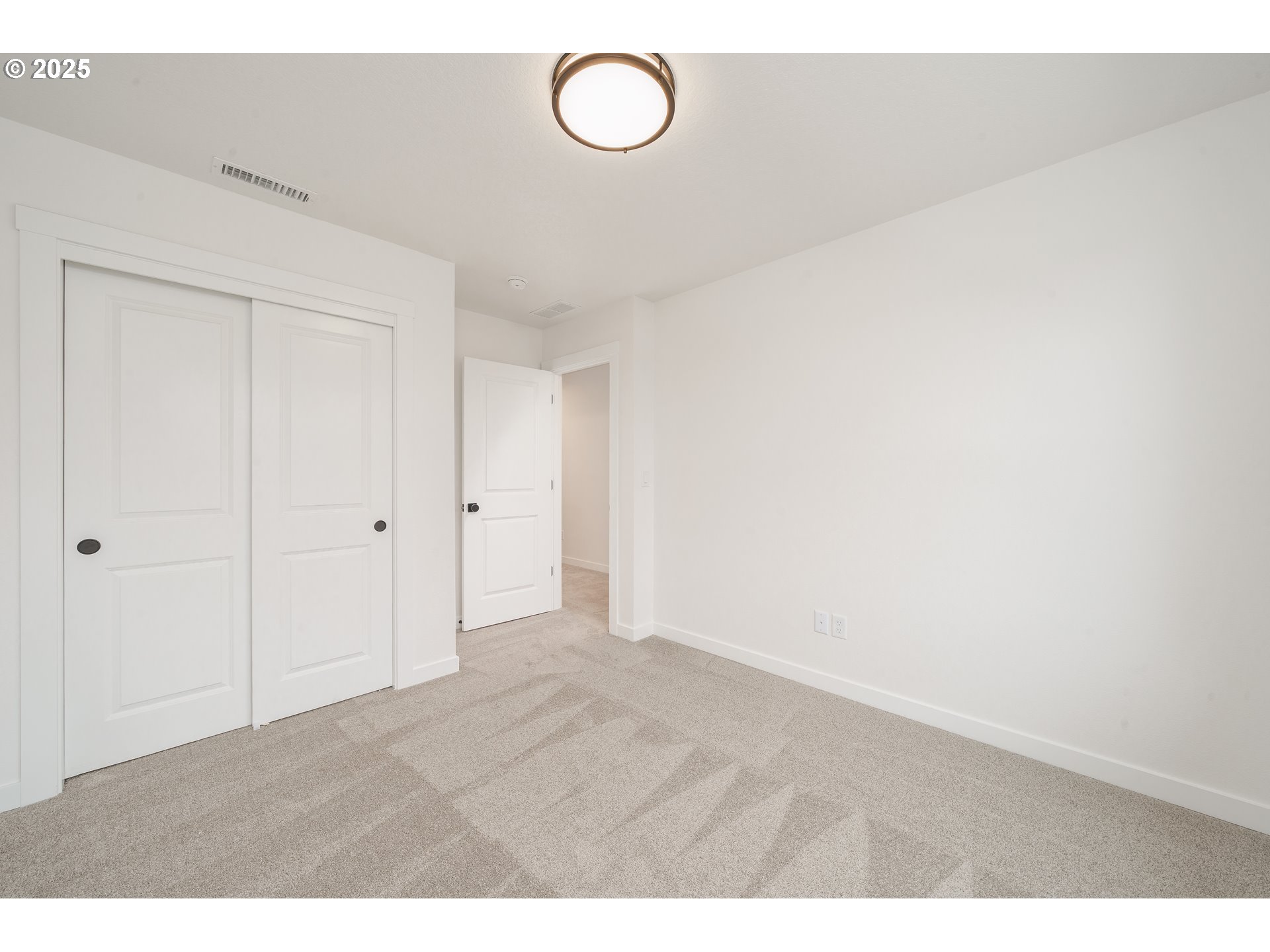 property viewer photo 21