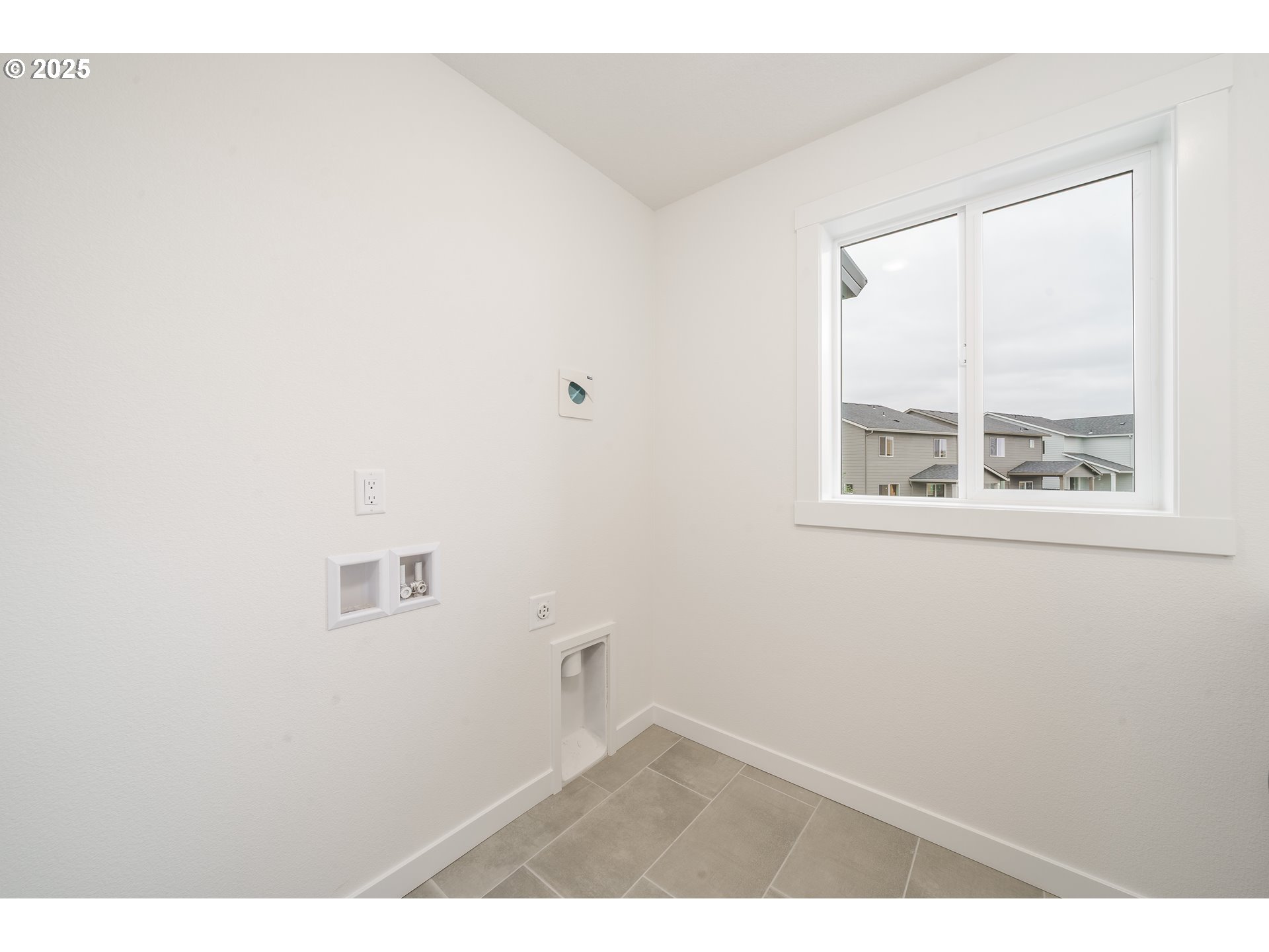 property viewer photo 22
