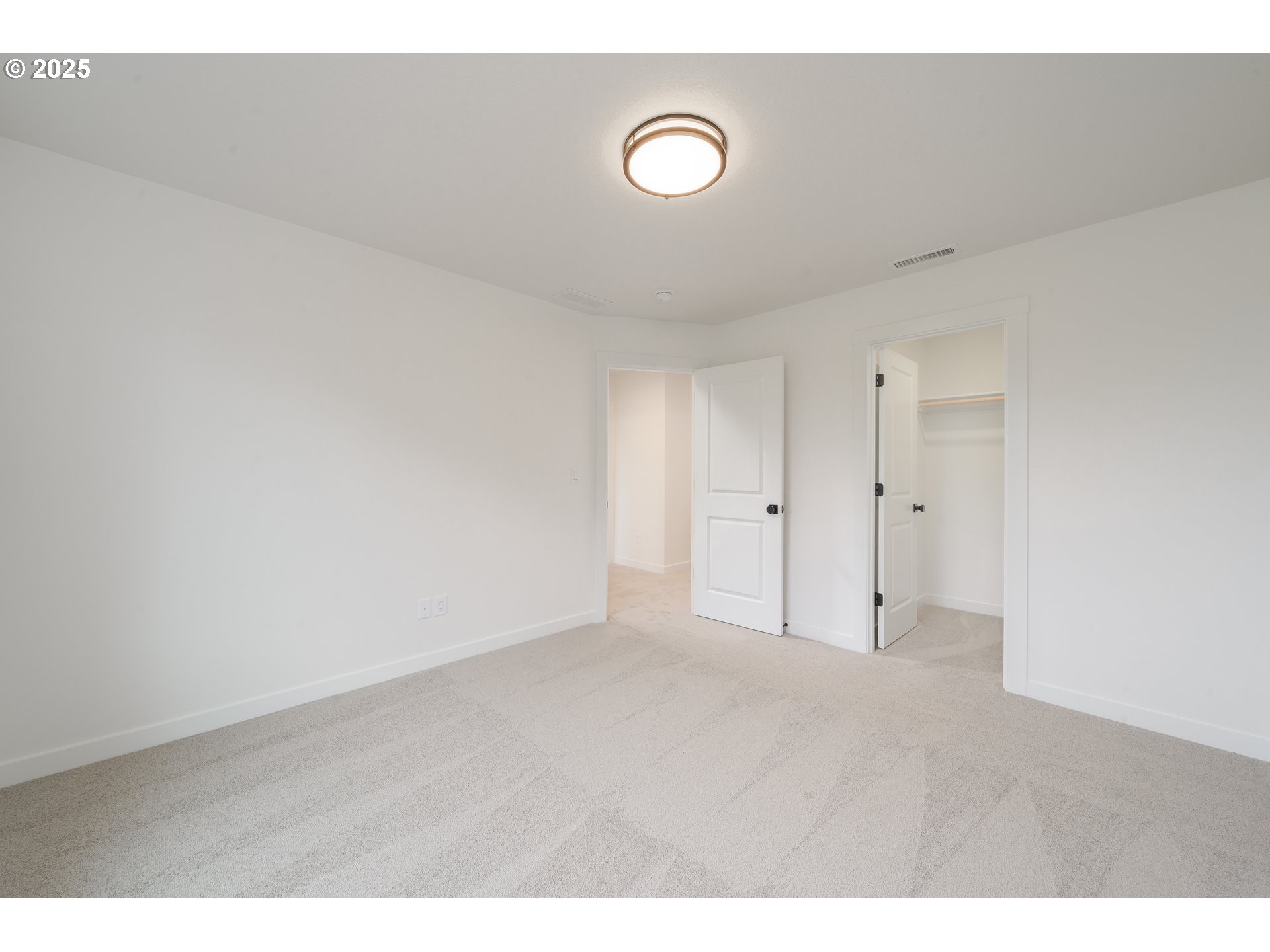 property viewer photo 28